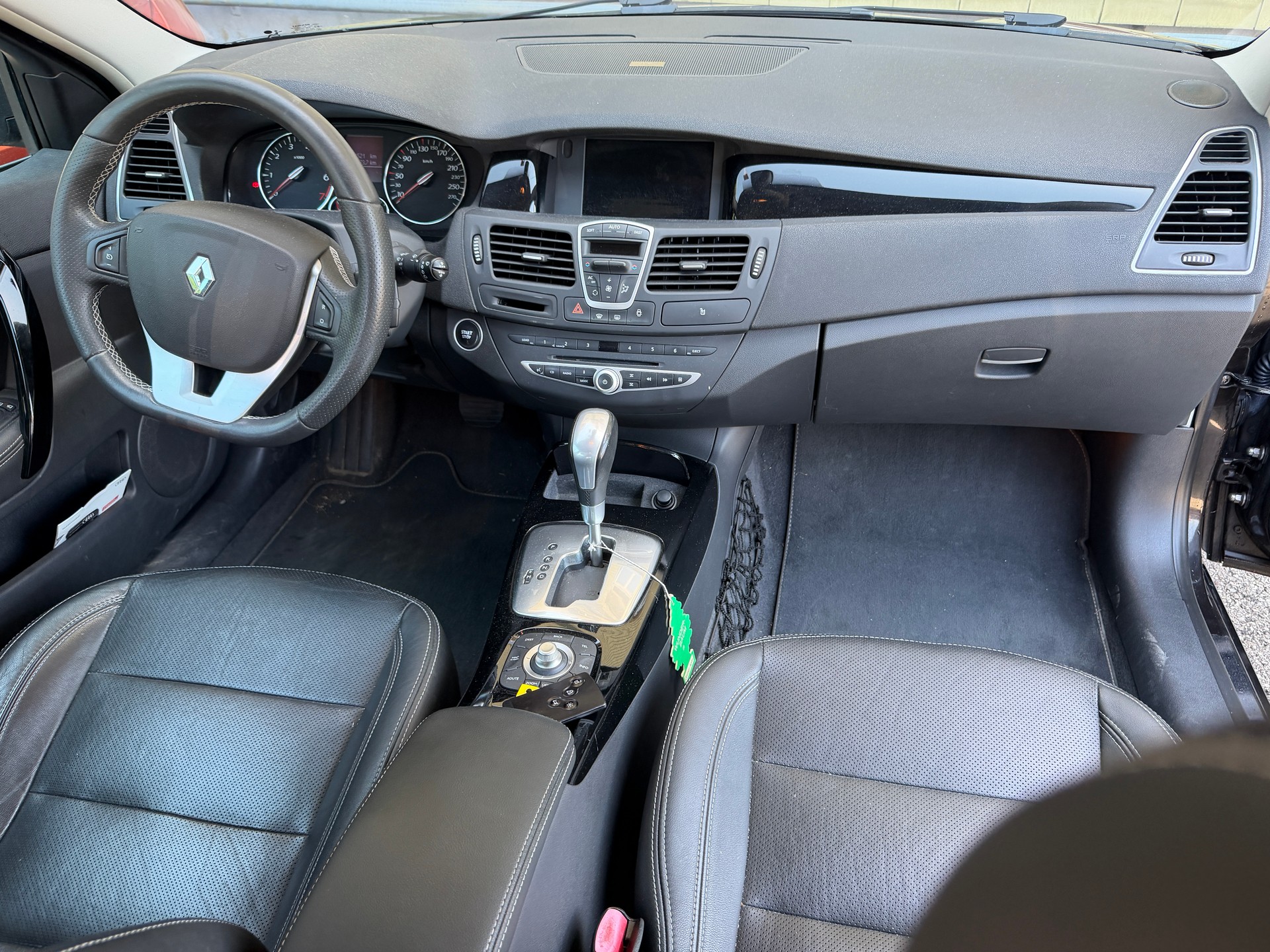 RENAULT Laguna Grandtour 2.0 16V T Dynamique Automatic-image-10