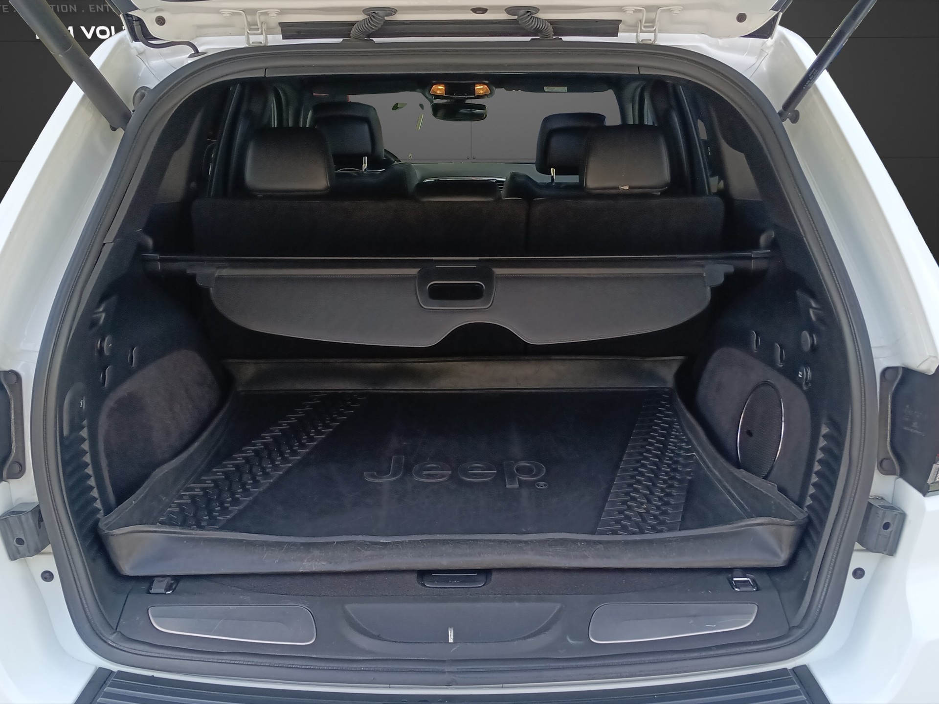 JEEP Grand Cherokee 3.0 CRD Limited Automatic-image-16