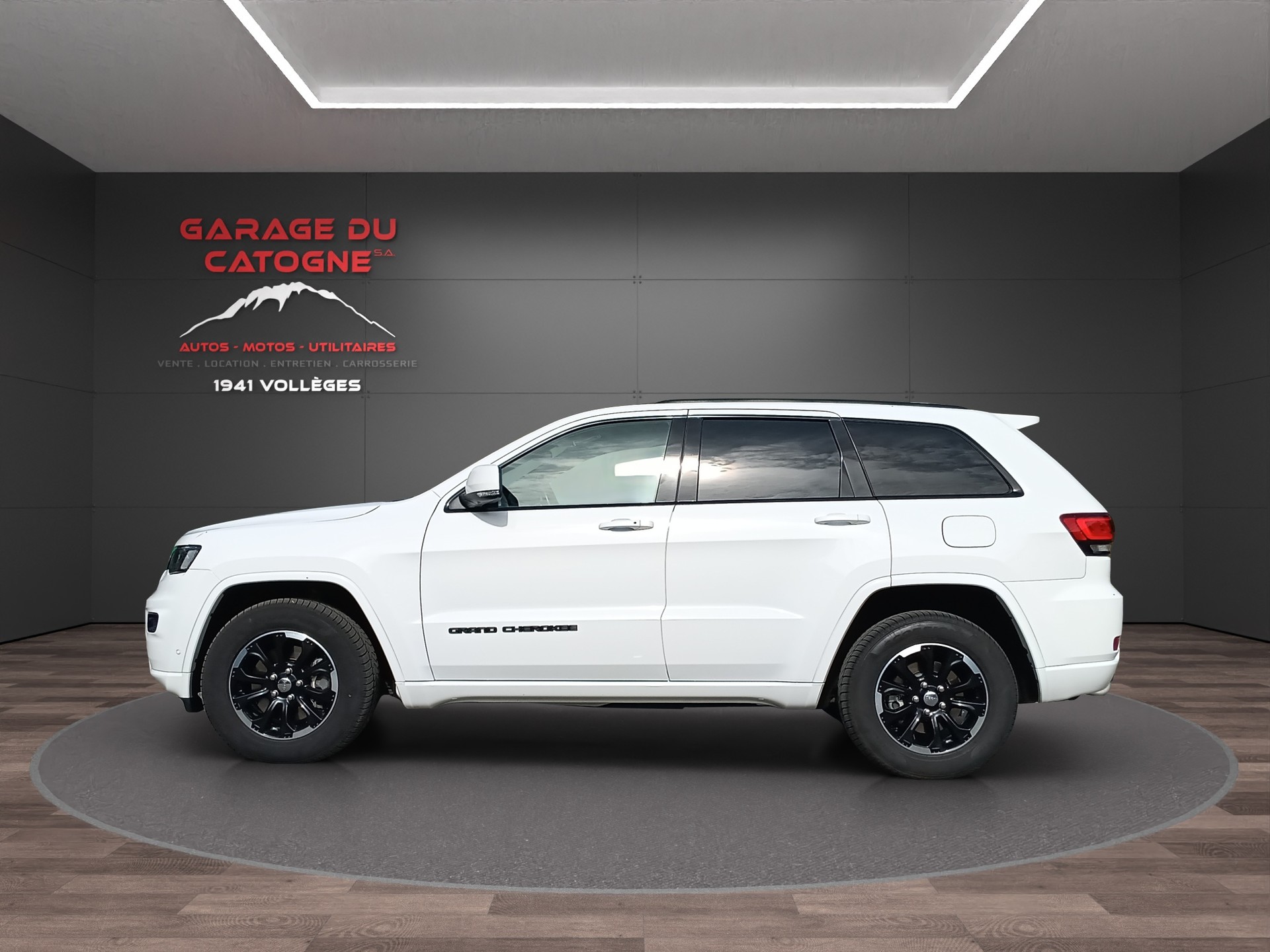 JEEP Grand Cherokee 3.0 CRD Limited Automatic-image-3