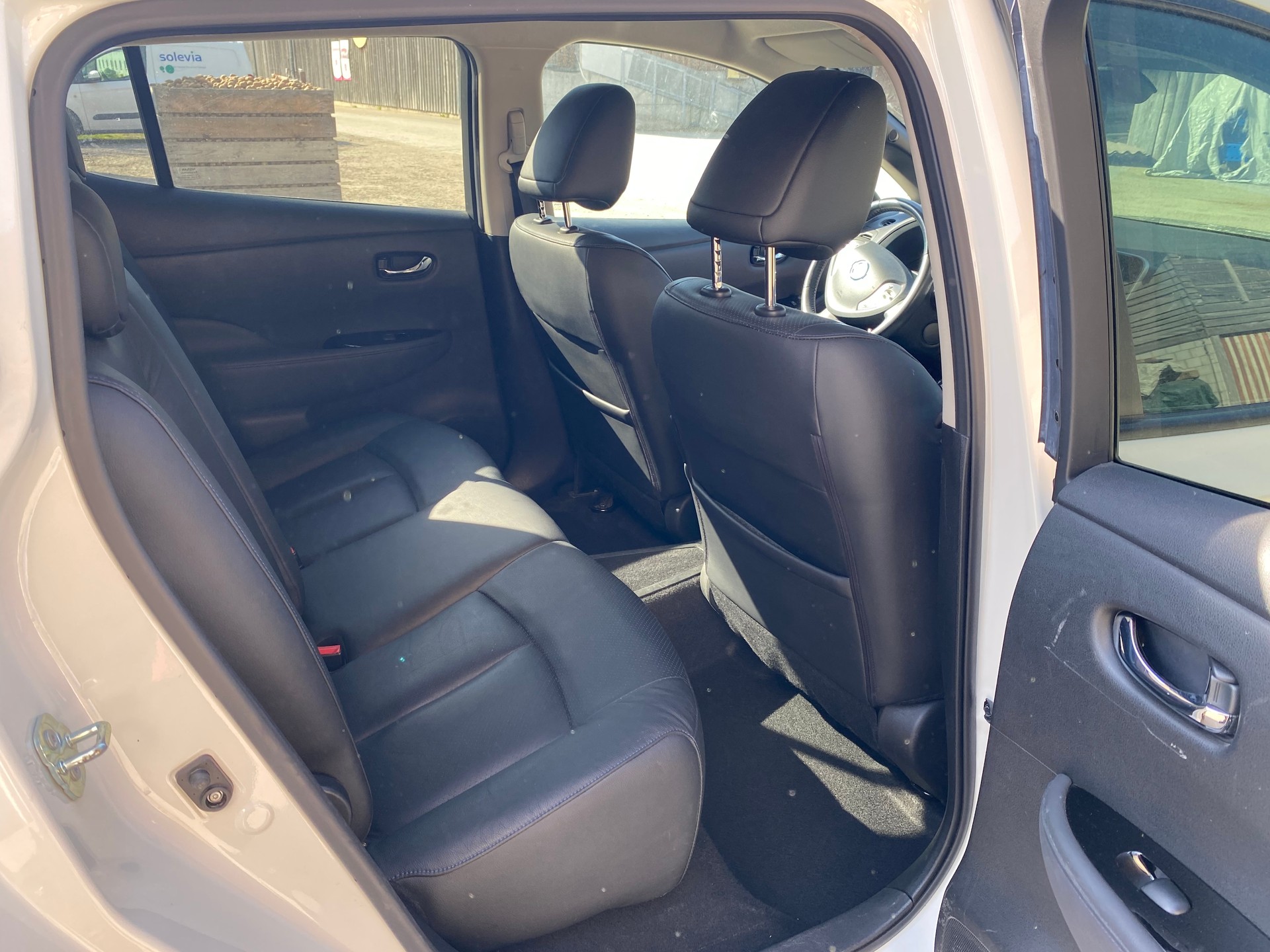 NISSAN Tekna-image-4
