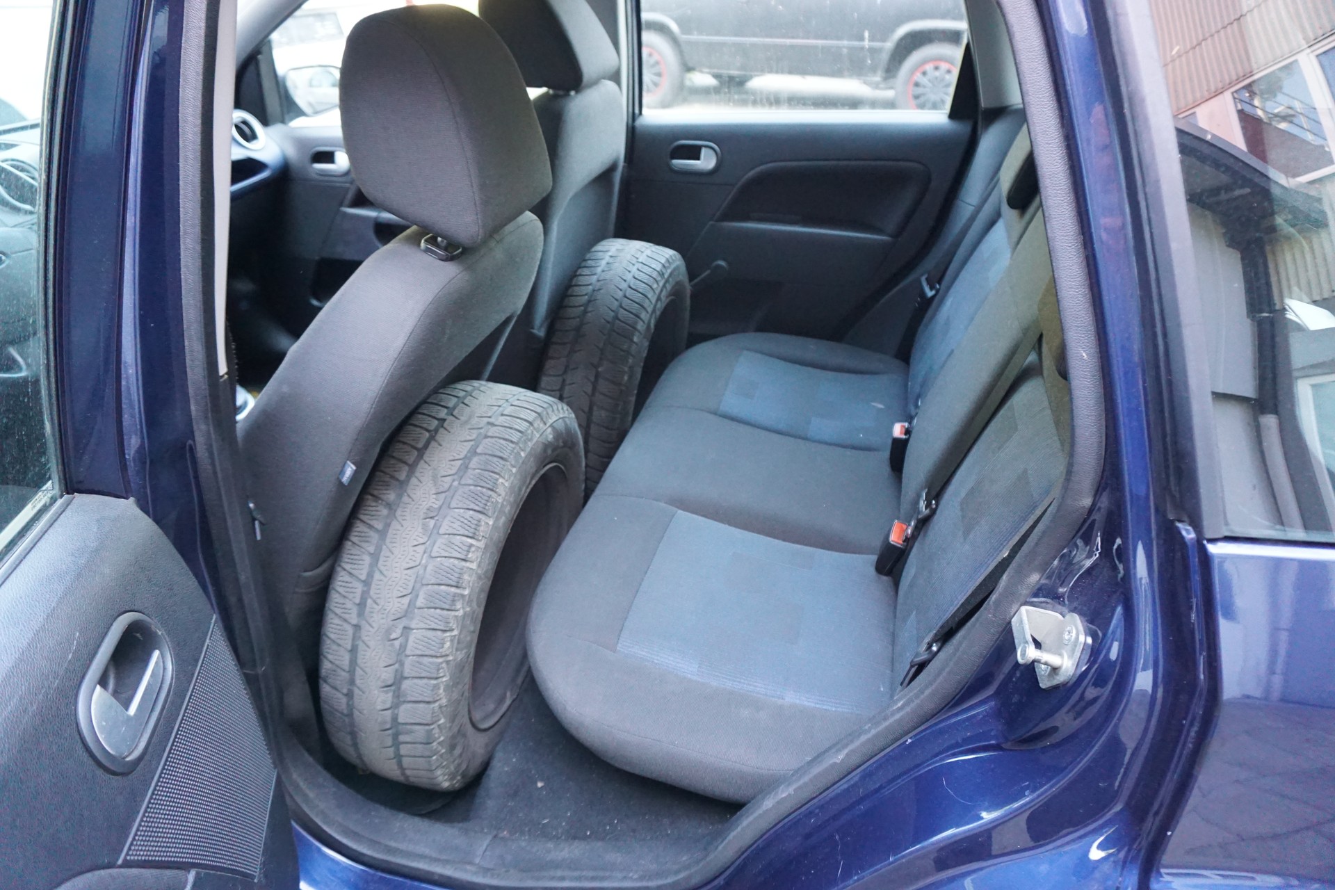 FORD Fiesta 1.4 16V Trend-image-11