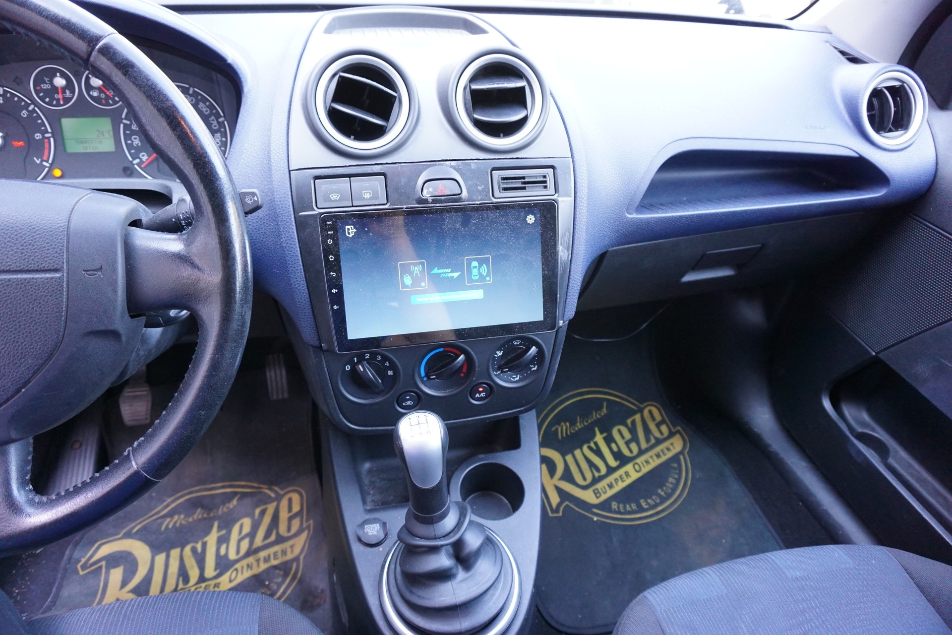 FORD Fiesta 1.4 16V Trend-image-9