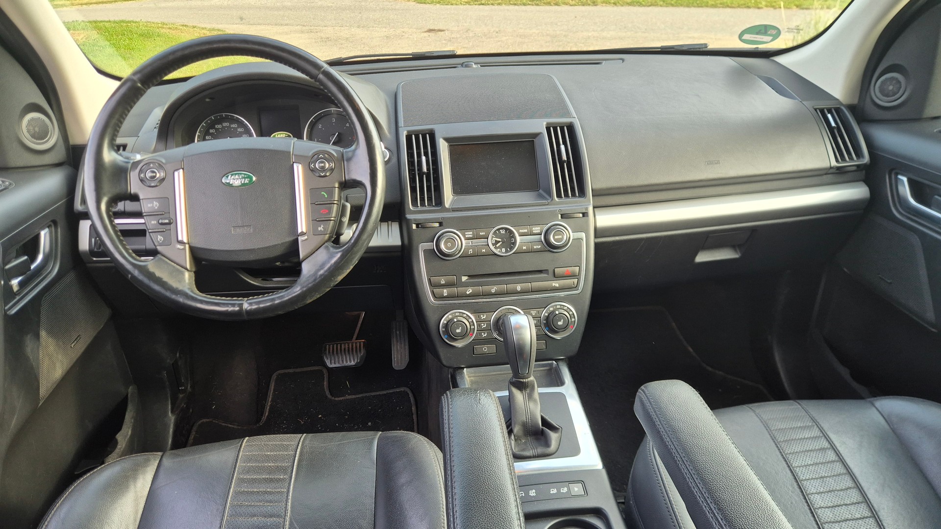 LAND ROVER Freelander 2.2 SD4 Dynamic Automatic-image-6