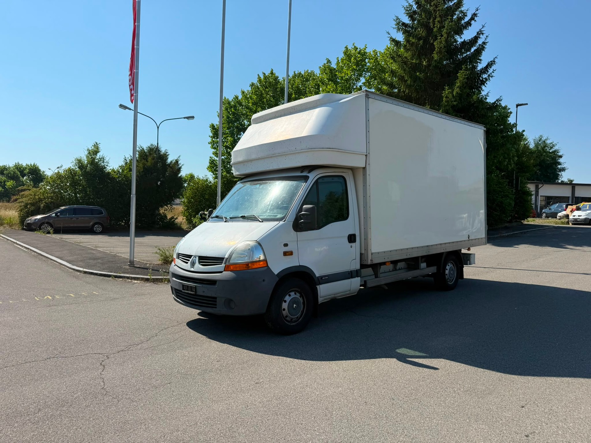 RENAULT Master T35 2.5dCi L3H1GV-image-0