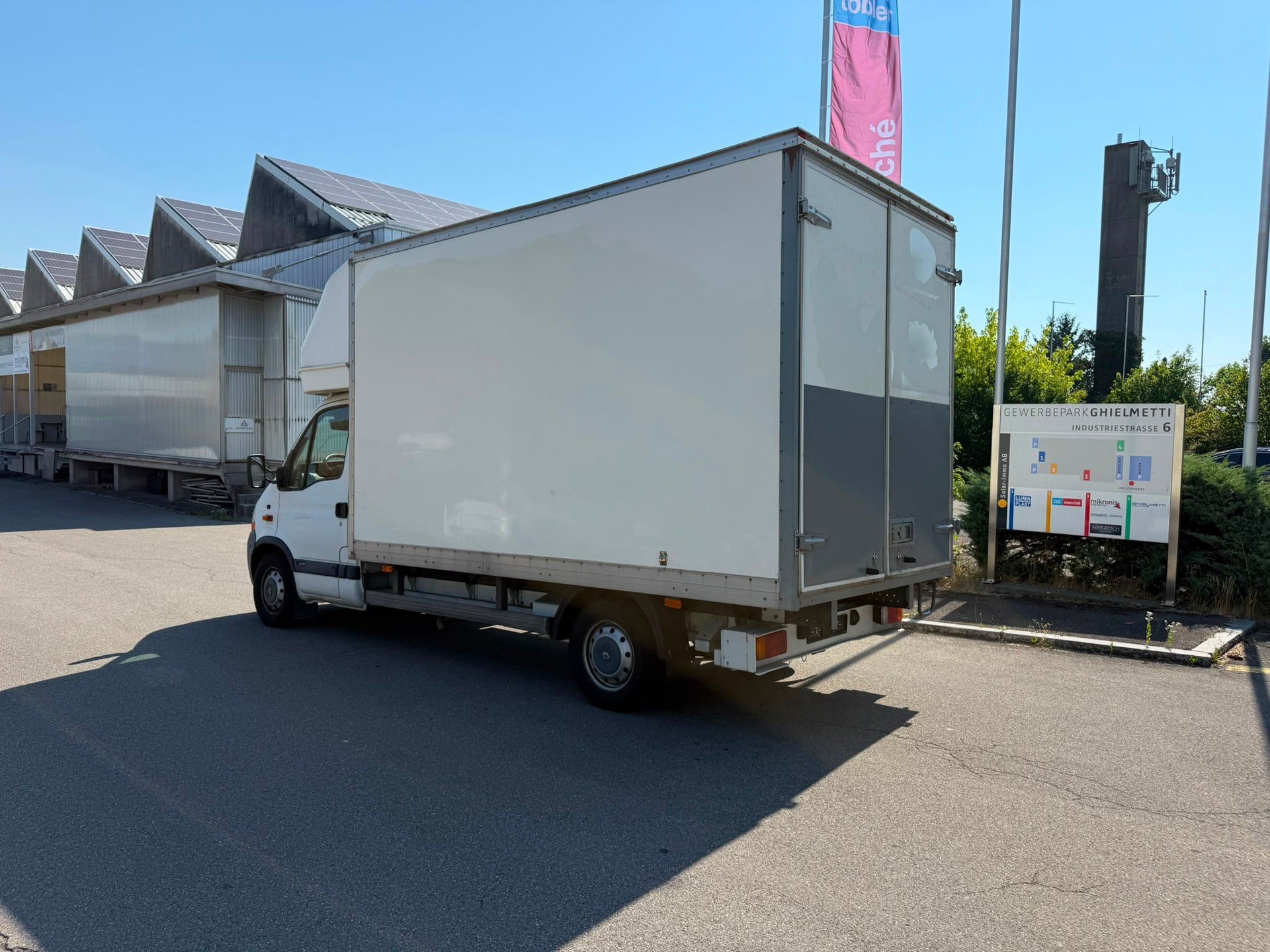 RENAULT Master T35 2.5dCi L3H1GV-image-4