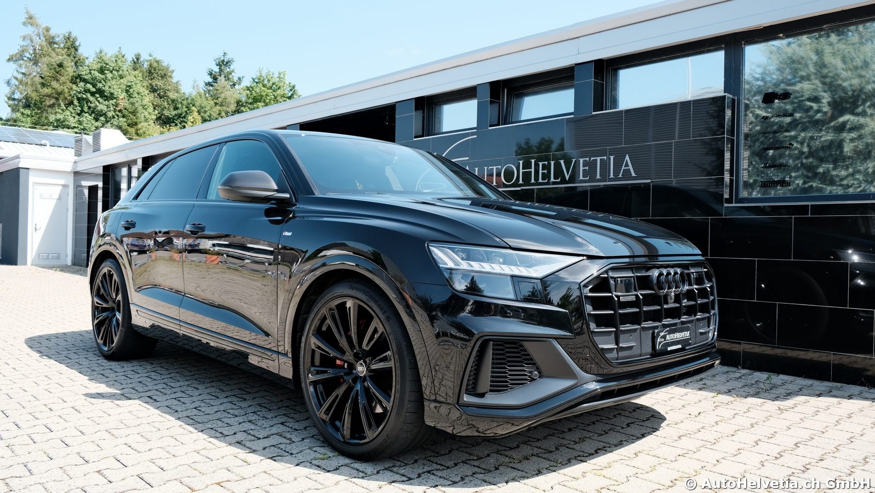 AUDI Q8 60 TFSI e quattro PHEV tiptronic-image-1