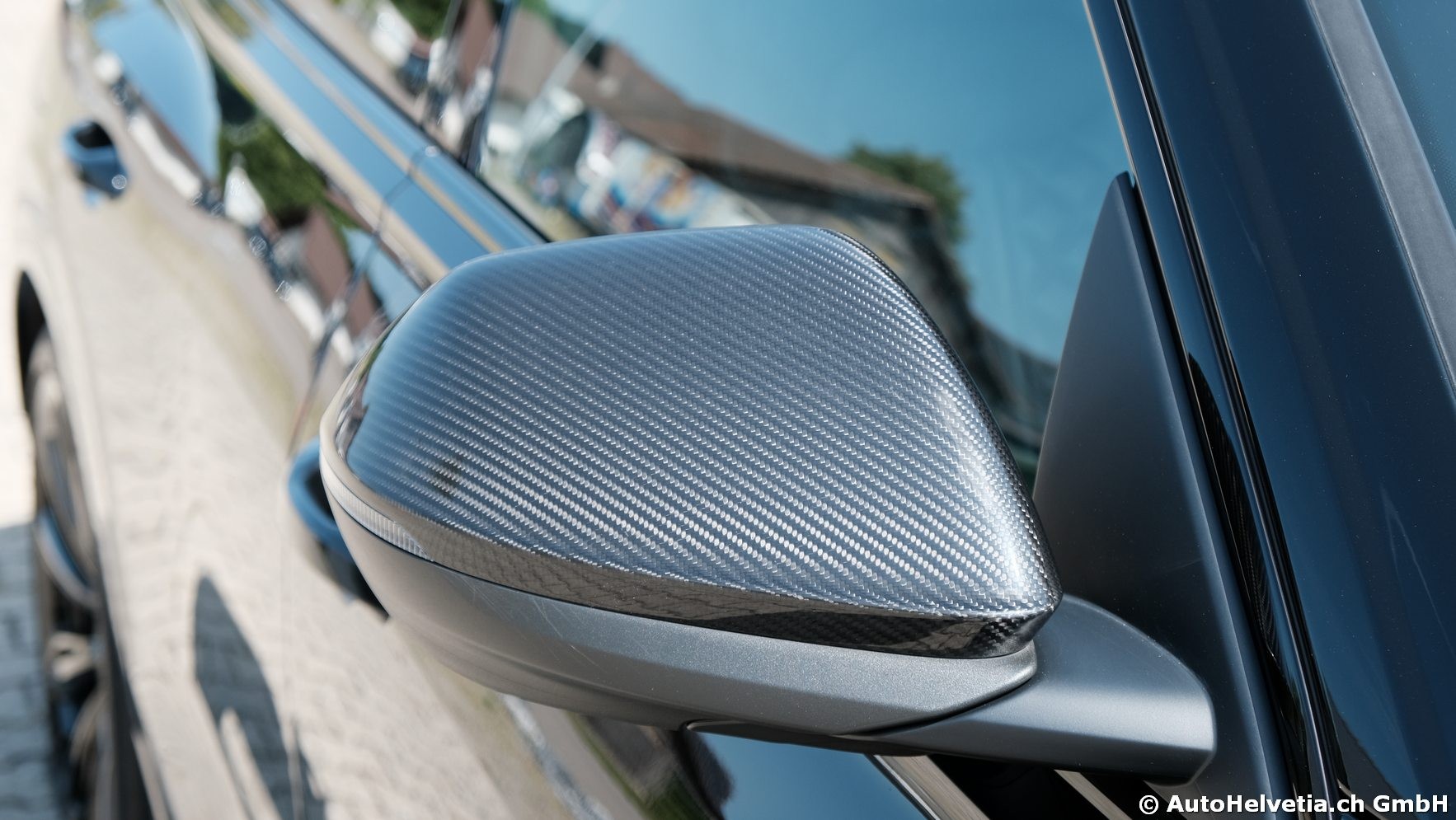 AUDI Q8 60 TFSI e quattro PHEV tiptronic-image-8