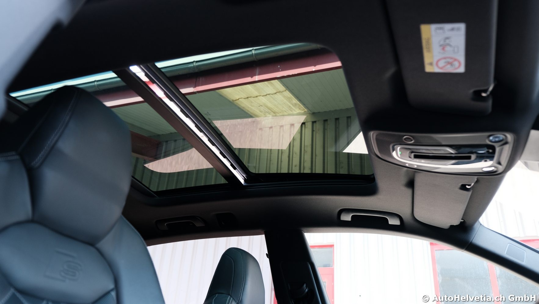 AUDI Q8 60 TFSI e quattro PHEV tiptronic-image-17