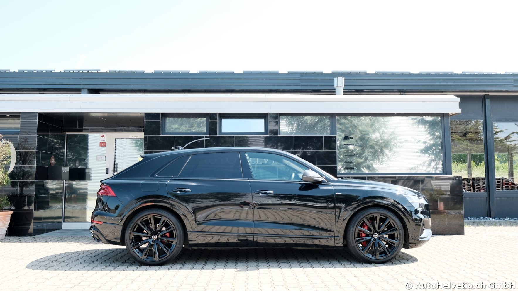 AUDI Q8 60 TFSI e quattro PHEV tiptronic-image-3