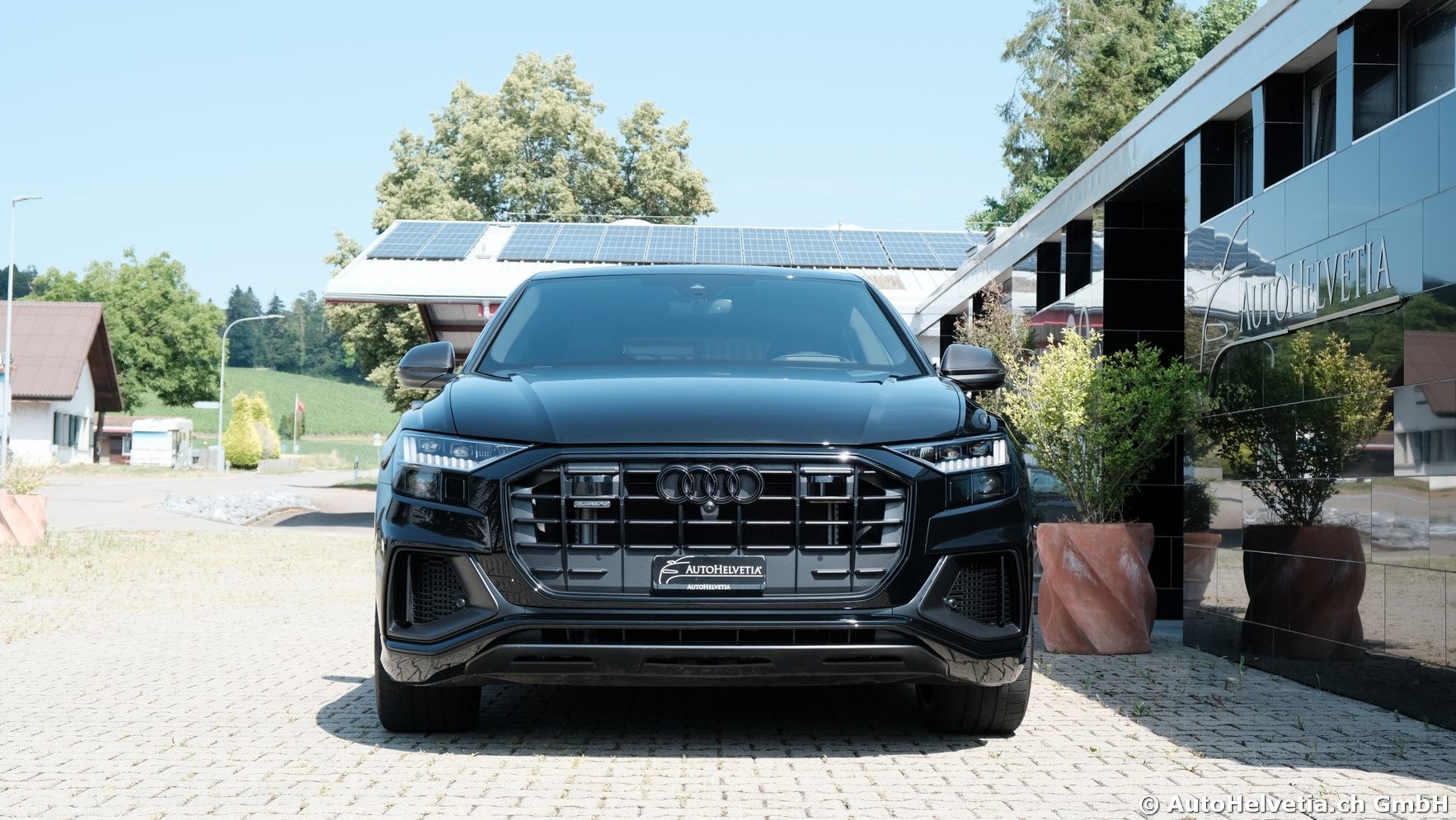 AUDI Q8 60 TFSI e quattro PHEV tiptronic-image-2