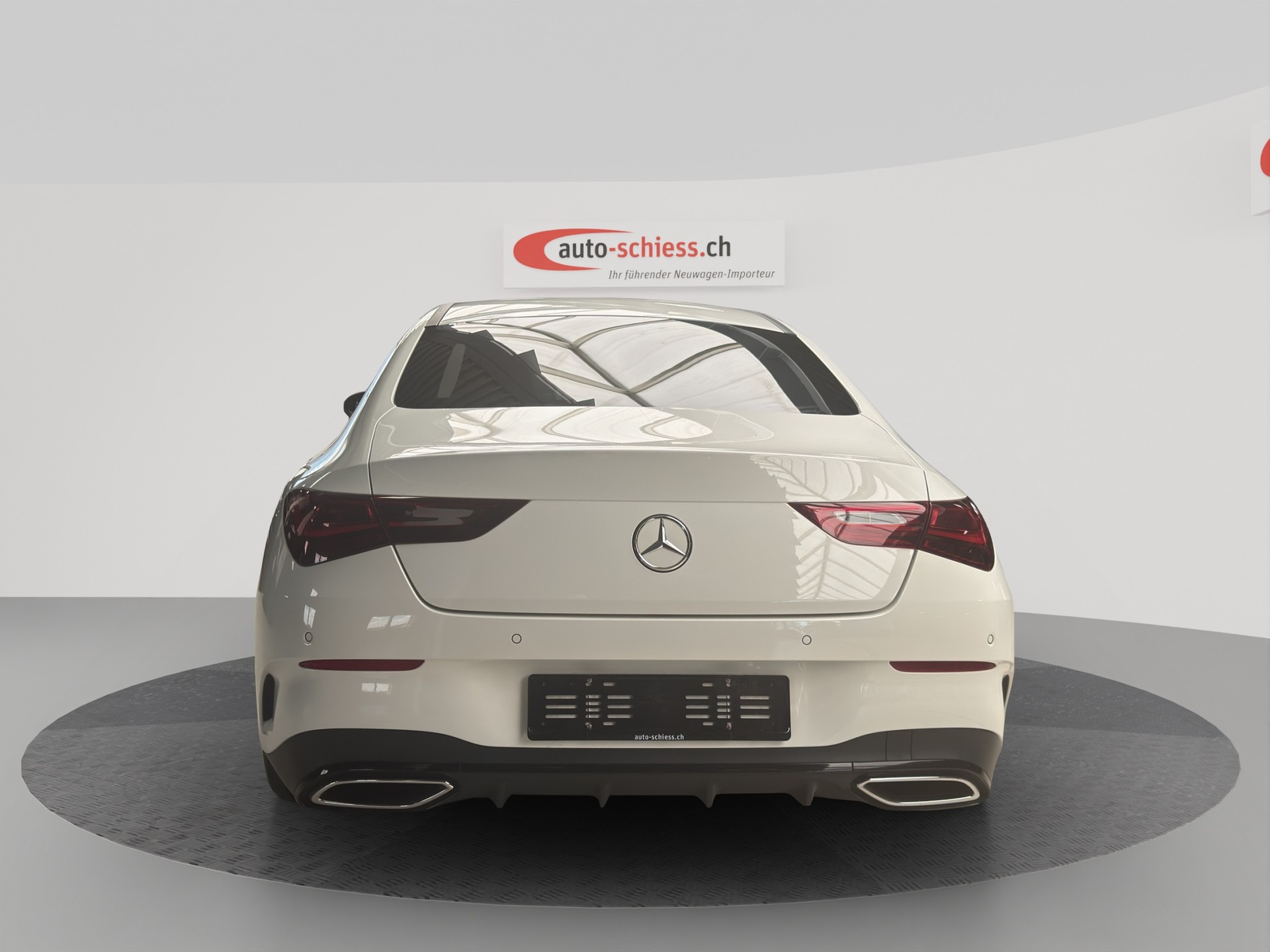 MERCEDES-BENZ CLA 200 AMG Line Night 7G-DCT-image-3