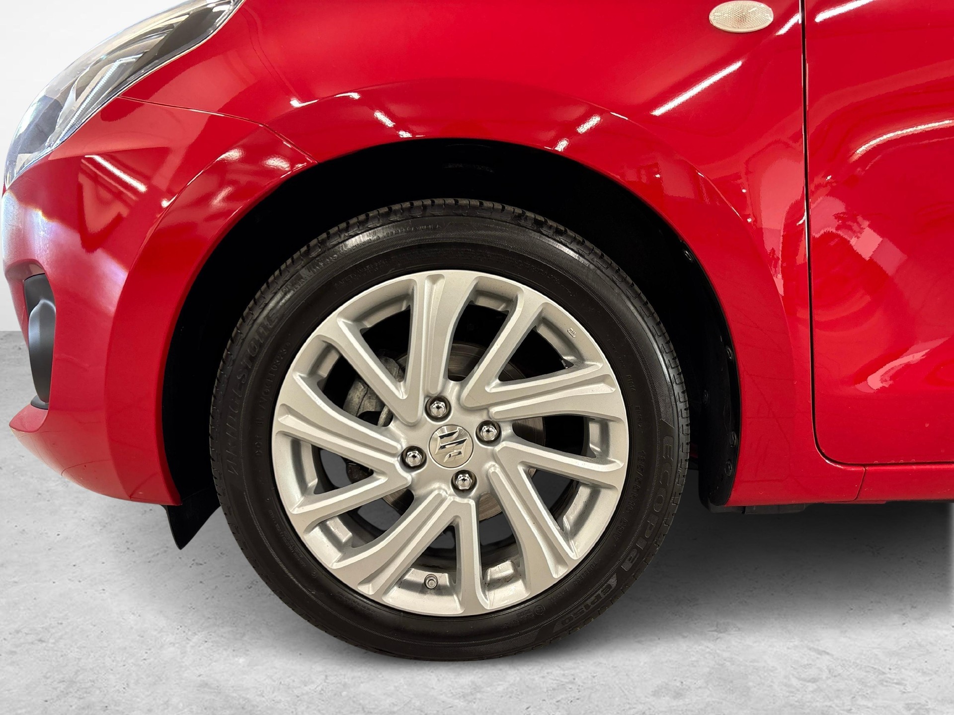 SUZUKI Swift 1.2 Compact+ Hybrid-image-15