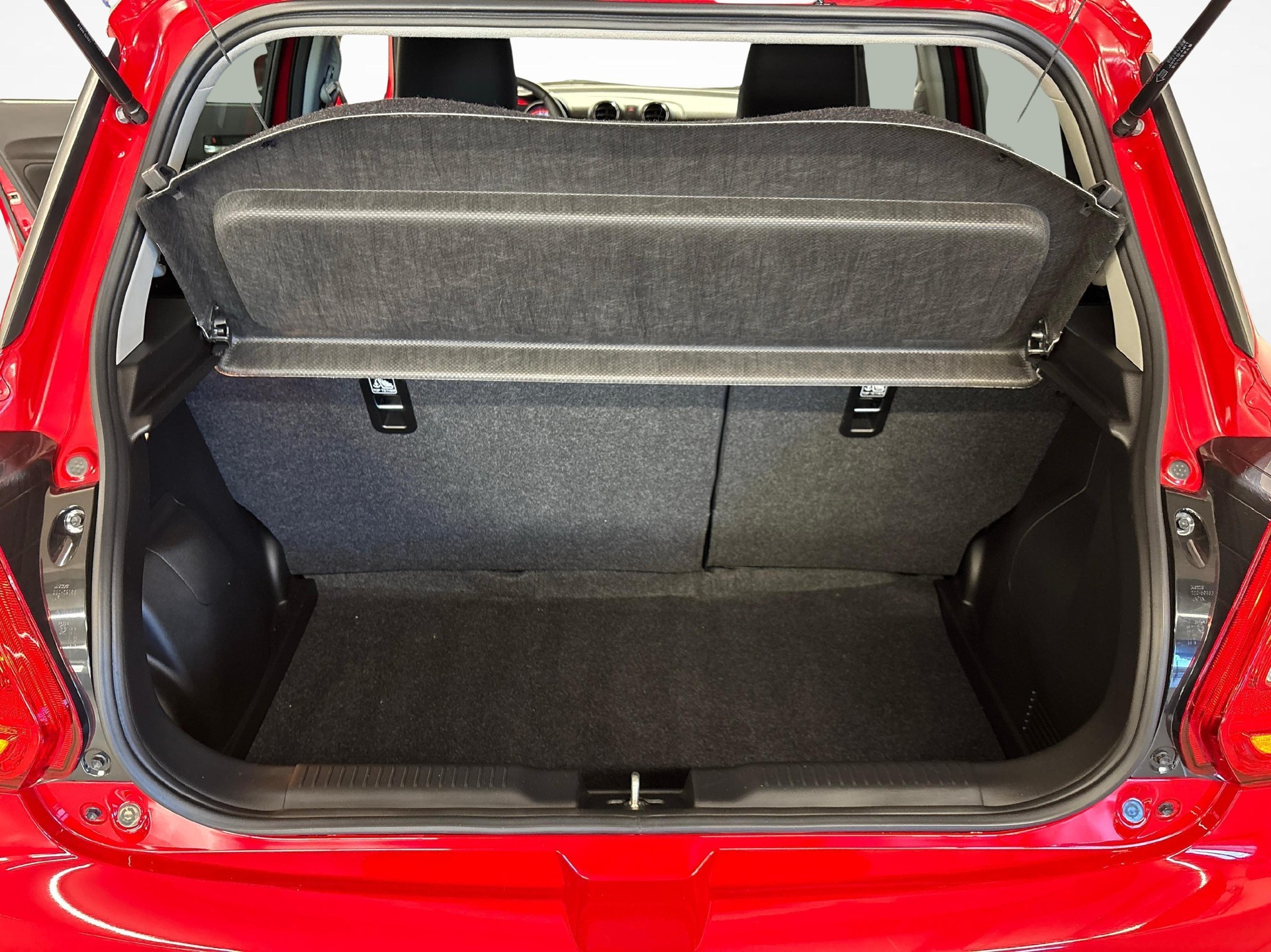 SUZUKI Swift 1.2 Compact+ Hybrid-image-14