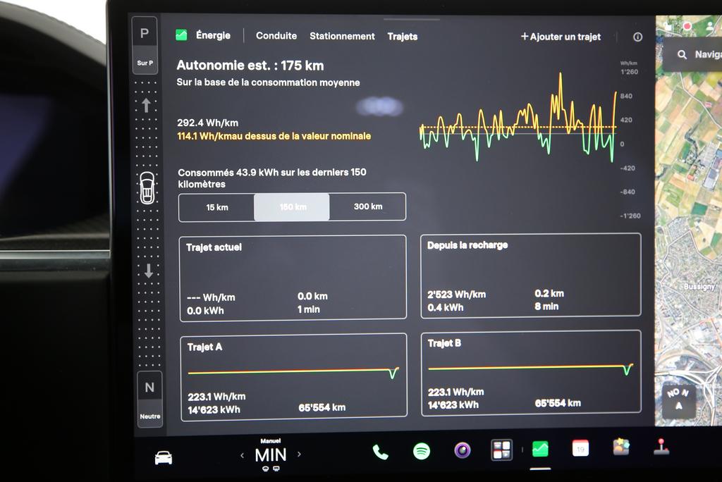 TESLA Model X Plaid-image-17