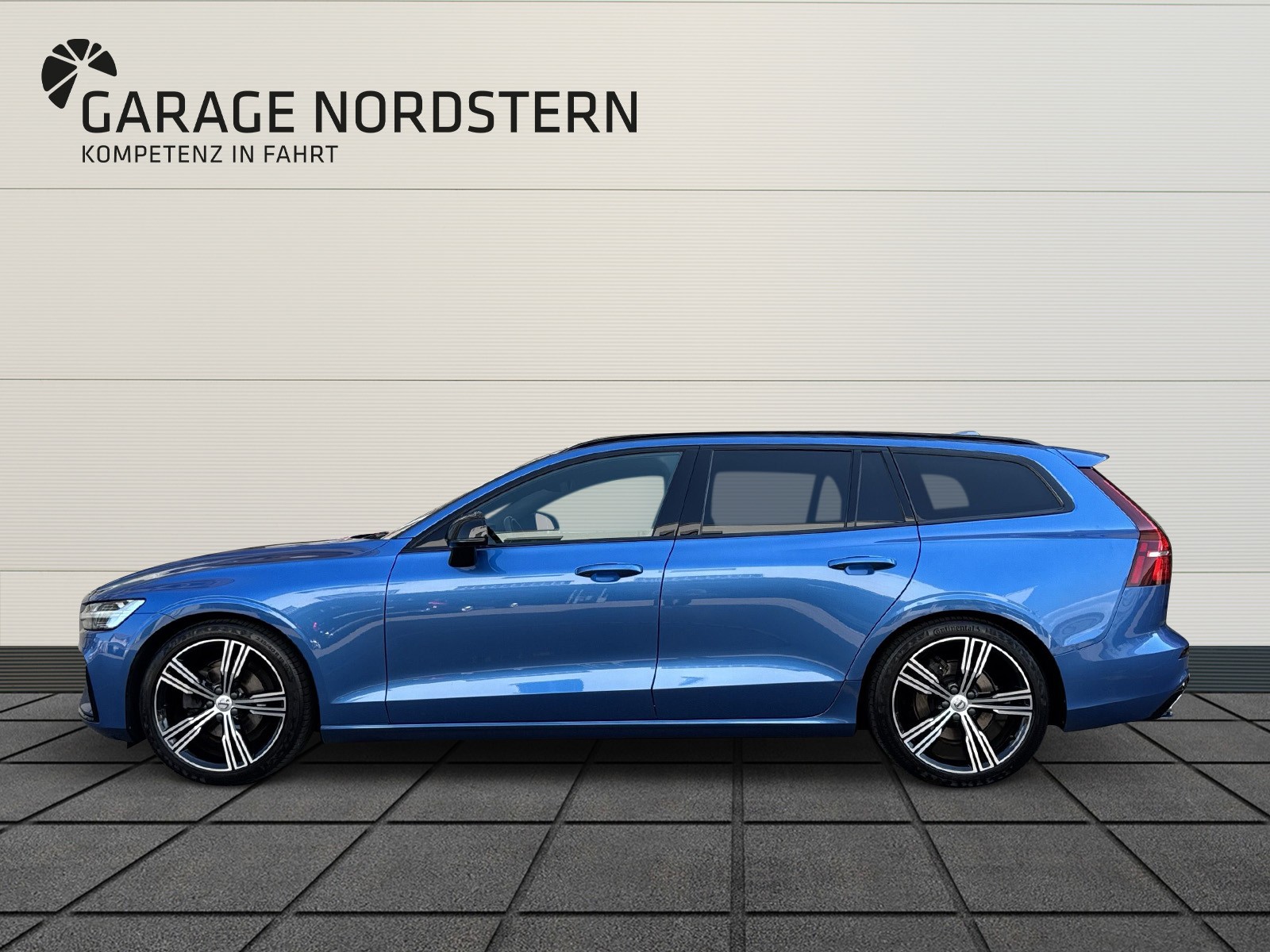 VOLVO V60 2.0 D4 R-Design AWD-image-1