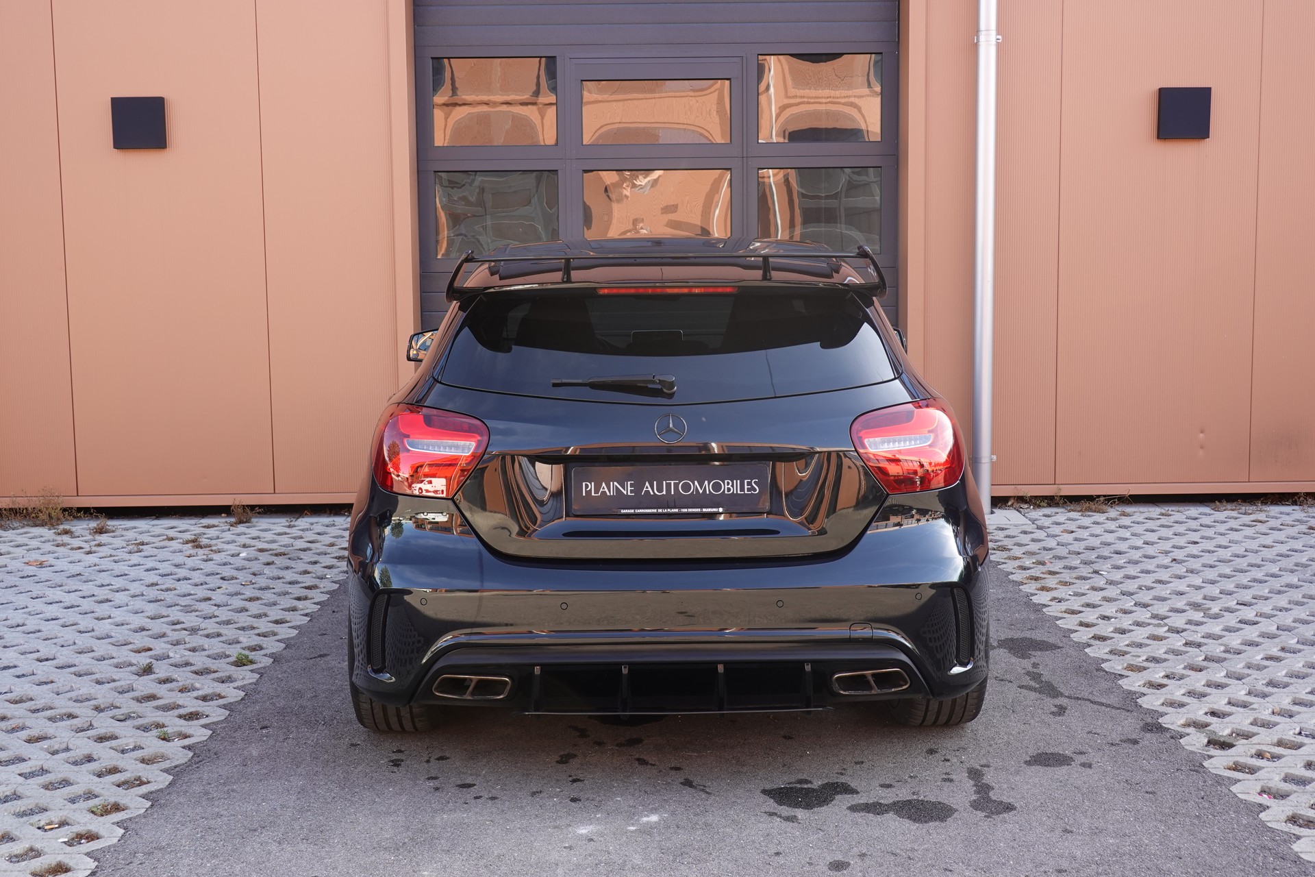 MERCEDES-BENZ A 250 Sport 4Matic 7G-DCT -" Pack AMG * Sièges Chauffants * Camera de recul* GPS * Tempomat * intérieur carbone *-image-8