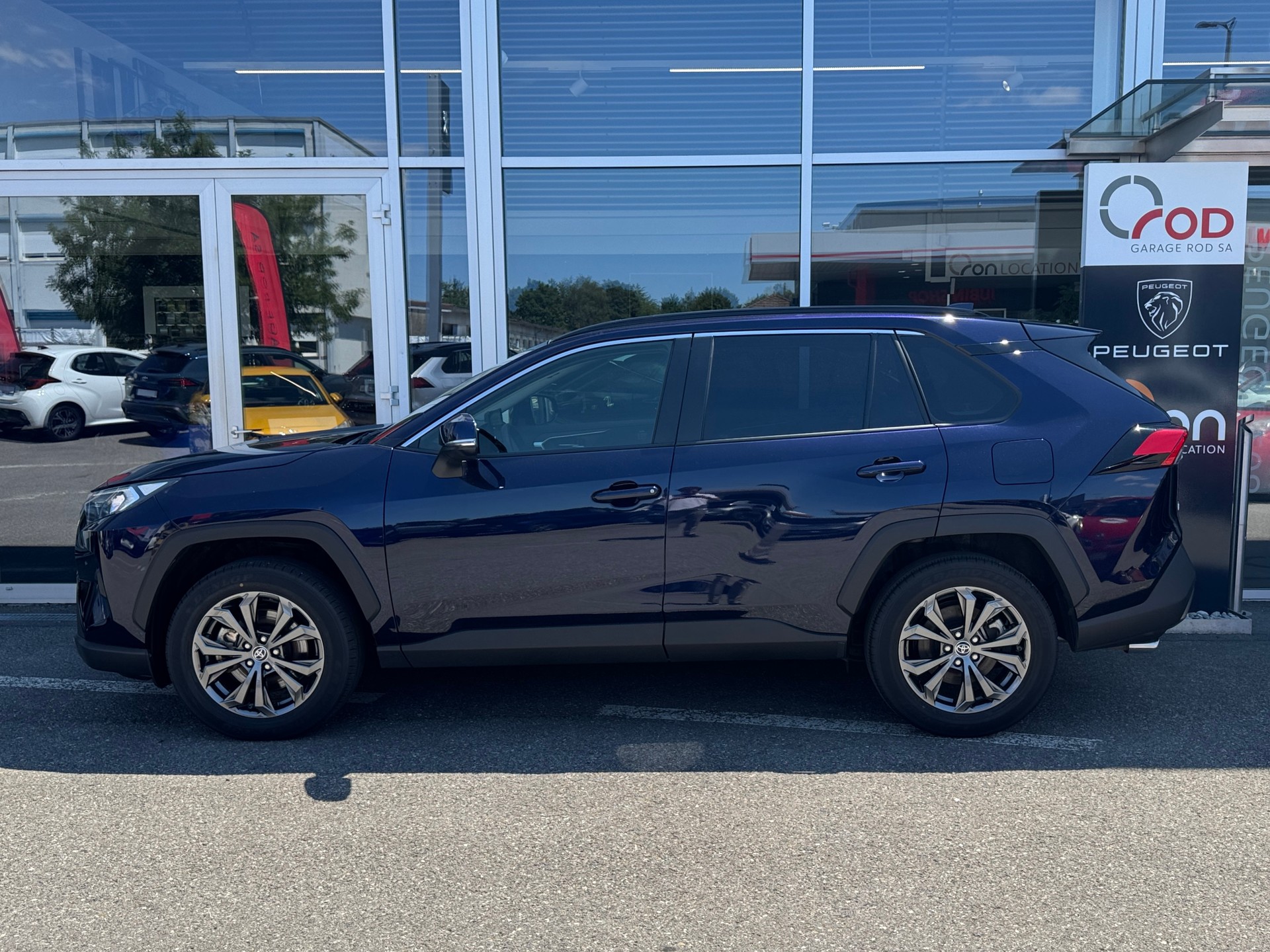 TOYOTA RAV-4 2.5 HSD Trend e-CVT-image-4
