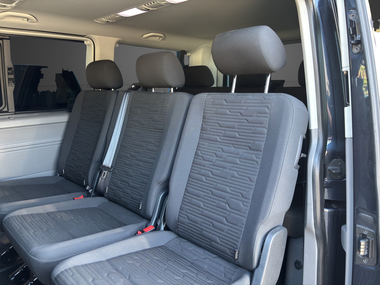 VW T6.1 Caravelle 2.0 TDI Comfortline Liberty 4Motion-image-11