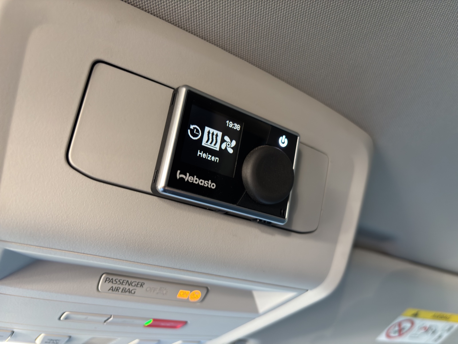 VW T6.1 Caravelle 2.0 TDI Comfortline Liberty 4Motion-image-10
