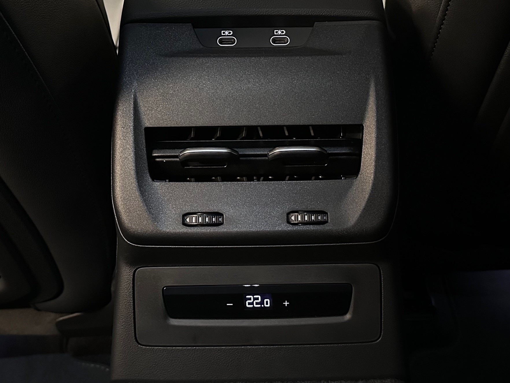AUDI A5 Avant e-hybrid quattro Attraction 220 kW S tronic-image-14