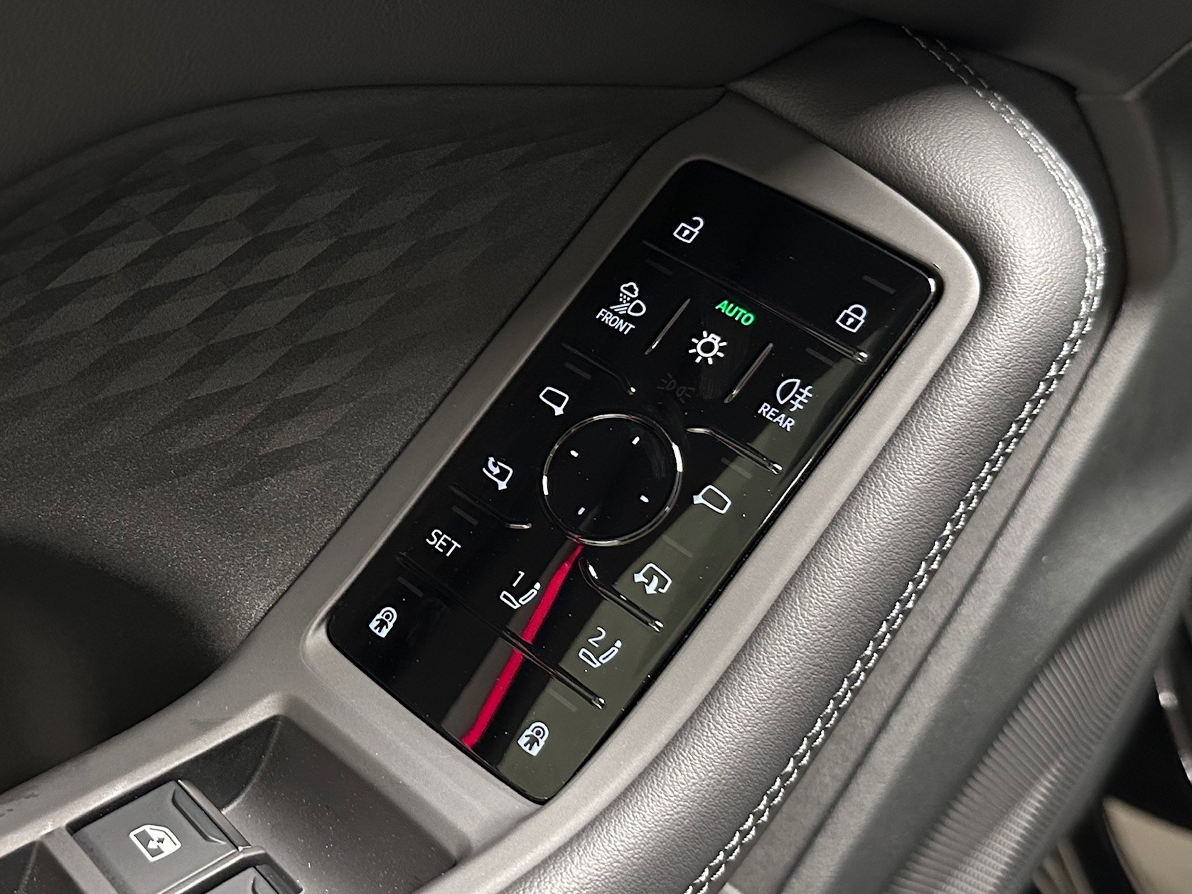 AUDI A5 Avant e-hybrid quattro Attraction 220 kW S tronic-image-11