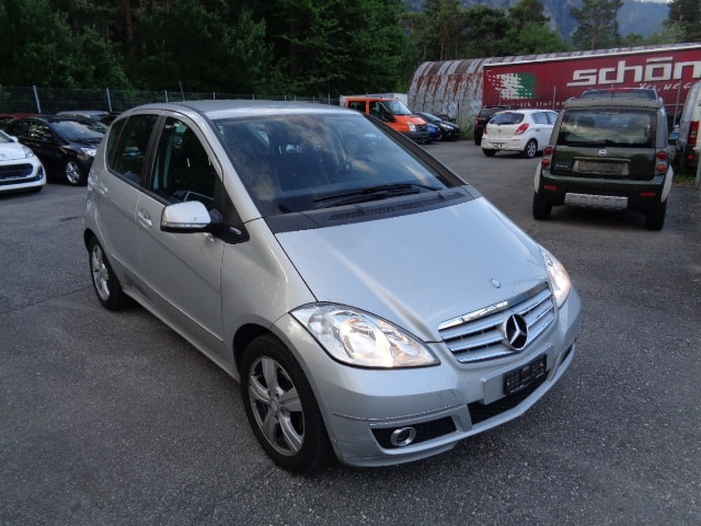 MERCEDES-BENZ A 160 (150) BlueEfficiency Classic-image-0