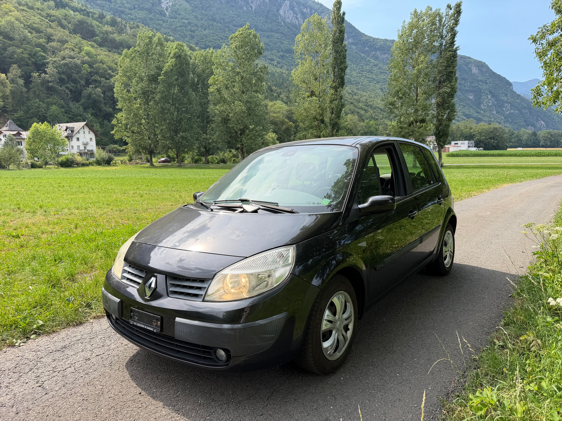 RENAULT Scénic 2.0 16V Expression-image-0