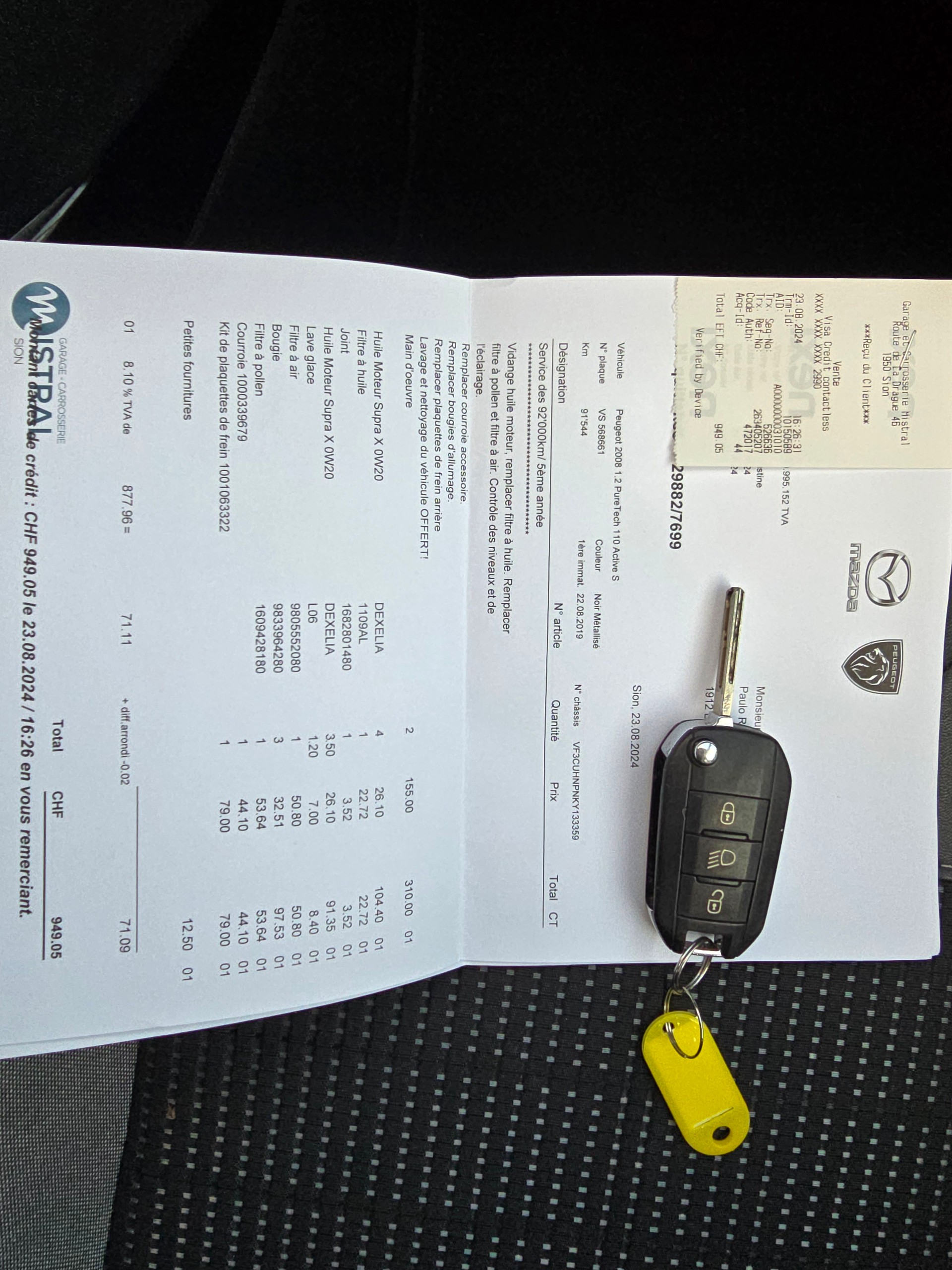 PEUGEOT 2008 1.2 PureTech Allurre EAT6-image-26