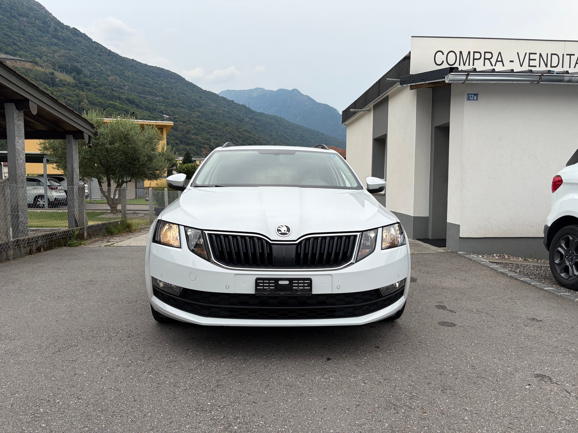 SKODA Octavia 1.6 TDI Clever 4x4 MFK 02.26-image-10