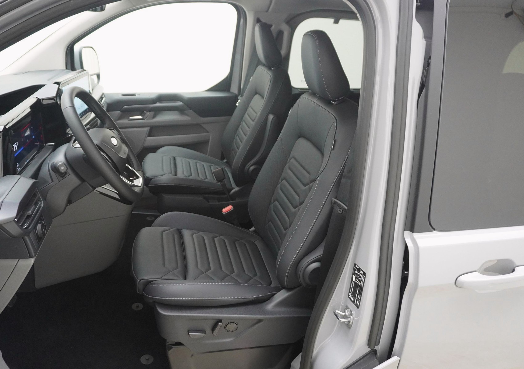 FORD Tourneo Custom 320 L1 2.0 TDCI 4x4 Titanium X-image-12
