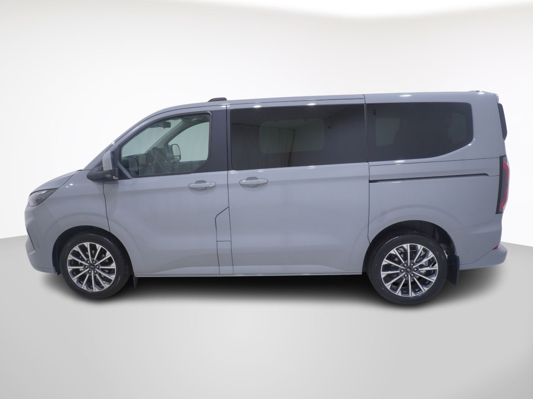 FORD Tourneo Custom 320 L1 2.0 TDCI 4x4 Titanium X-image-1