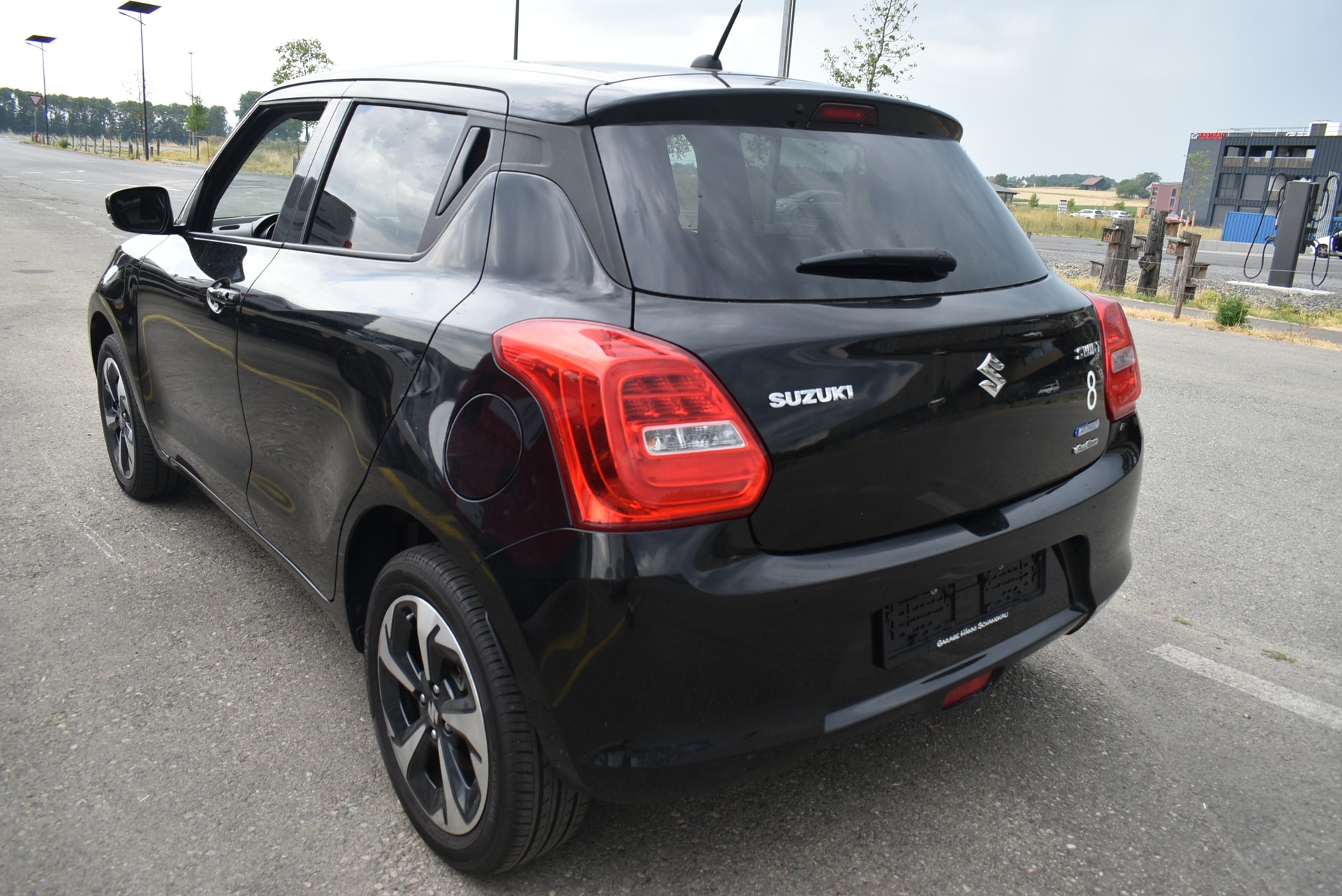 SUZUKI Swift 1.2i Piz Sulai Top Hybrid Allgrip 4x4-image-9