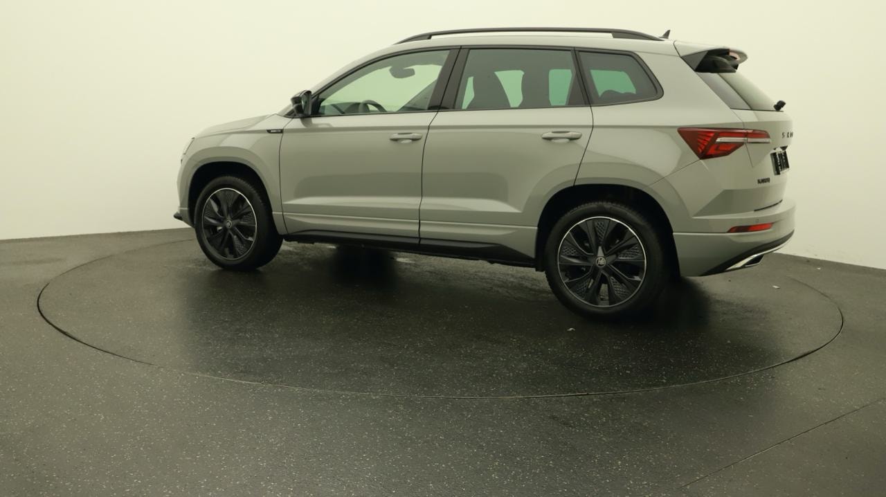 SKODA Karoq 2.0 TSI SportLine 4x4 DSG-image-2
