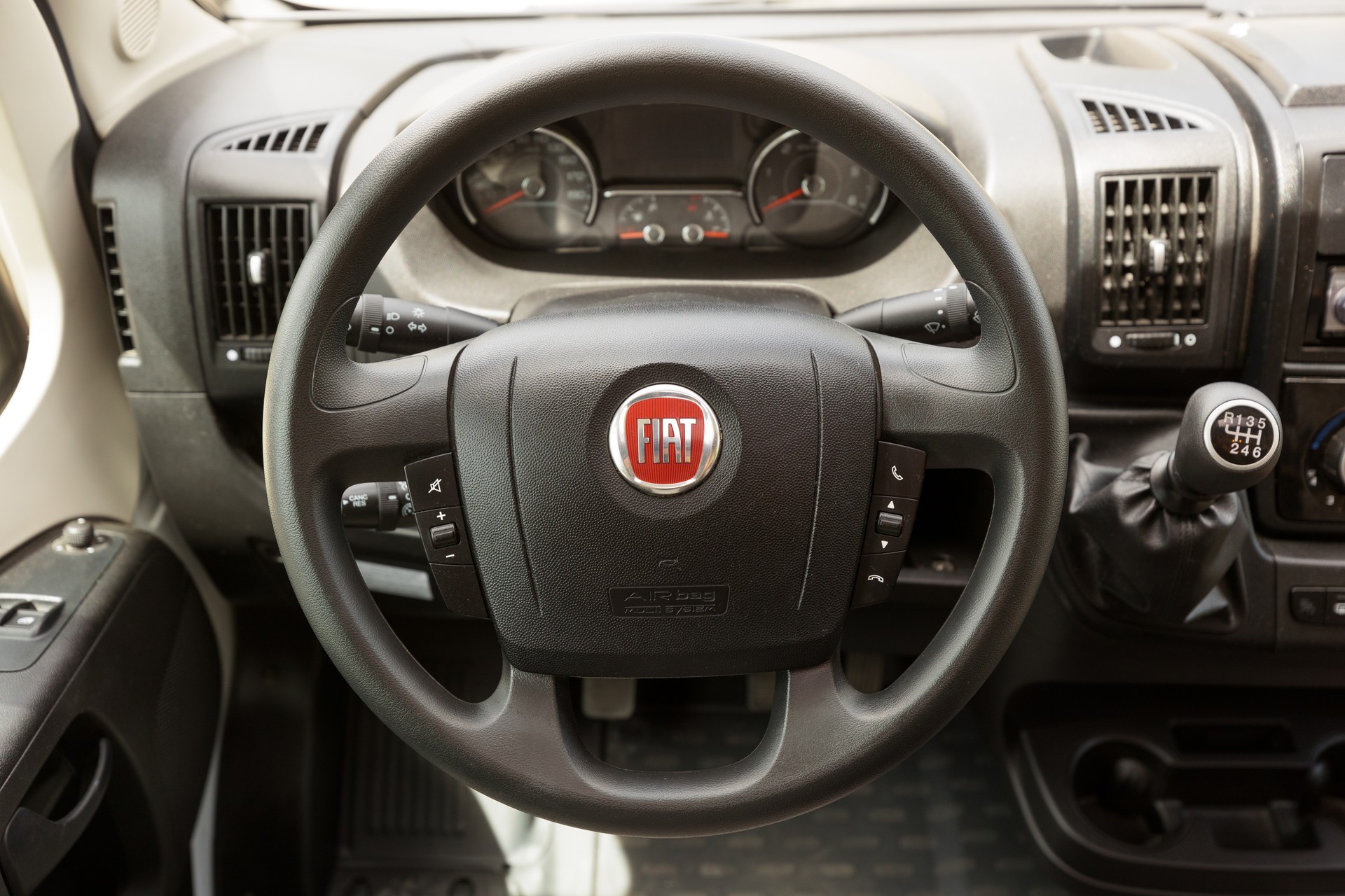 FIAT 2021 Fiat Ducato Weinsberg Carasuite | Voll ausgestattet | Schlafplätze für 5 Personen-image-4
