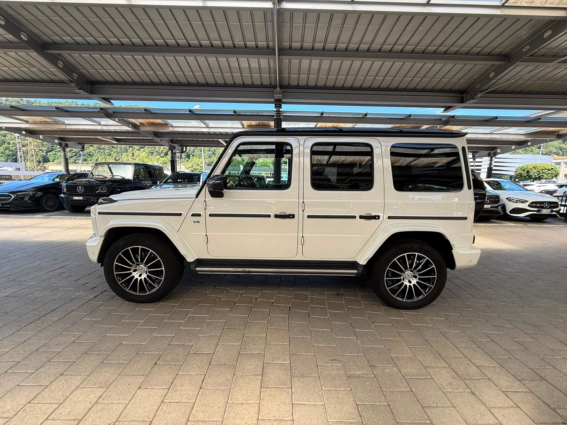 MERCEDES-BENZ G 500 4MATIC-image-0