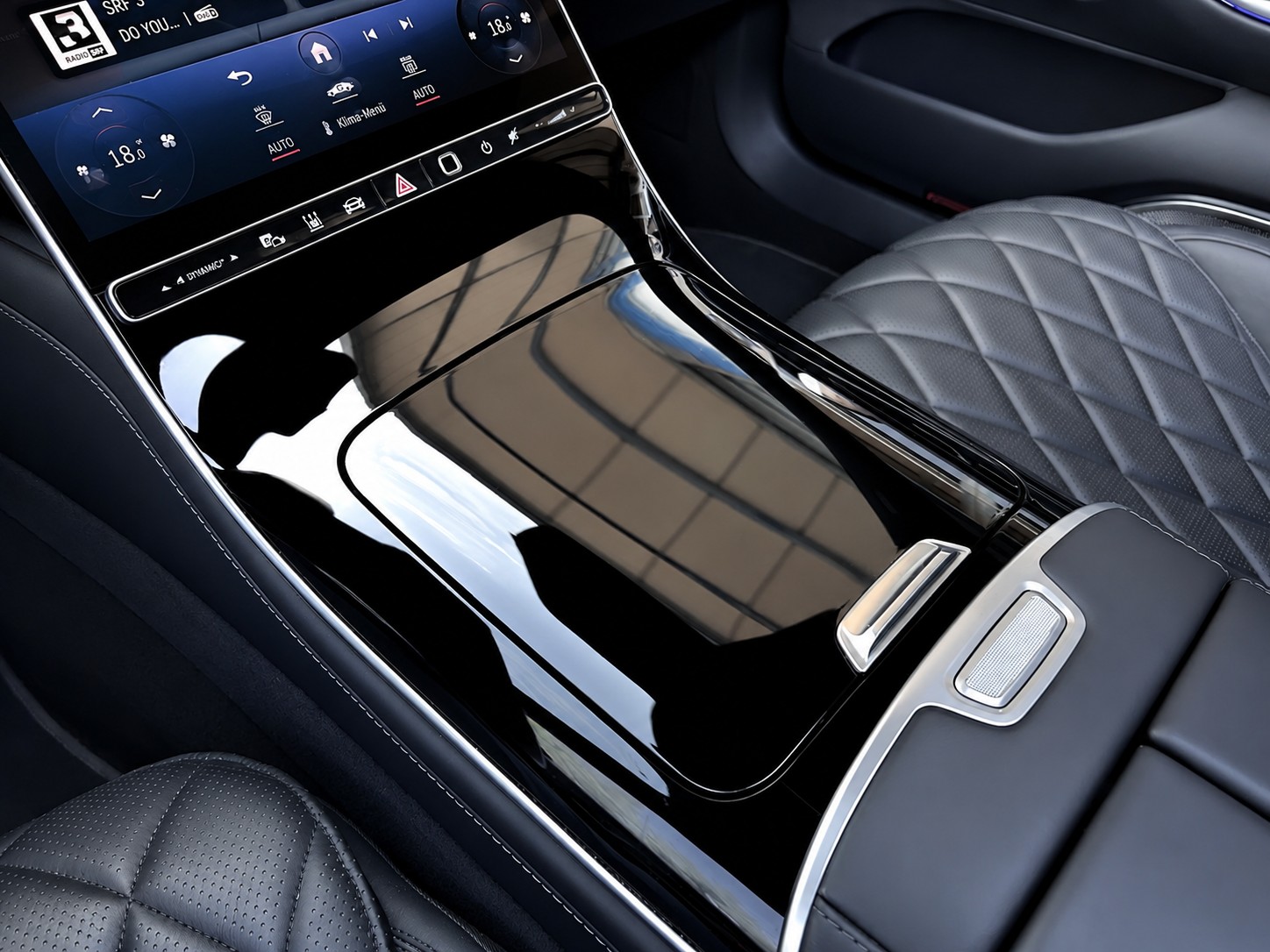 MERCEDES-BENZ S 580 V8 AMG Line 4matic CH FAHRZEUG-image-15