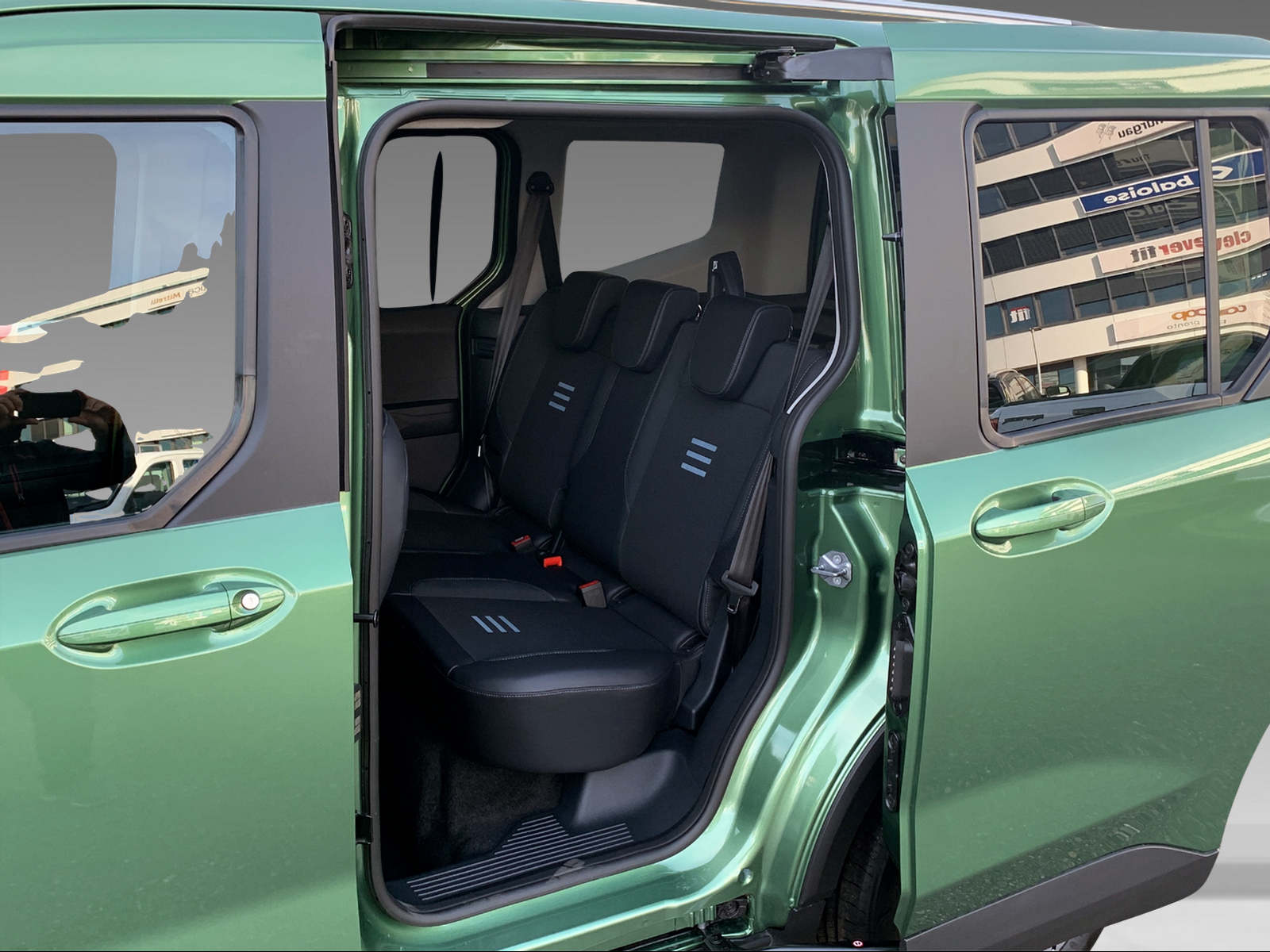 FORD Tourneo Courier 1.0 EcoBoost Active-image-10