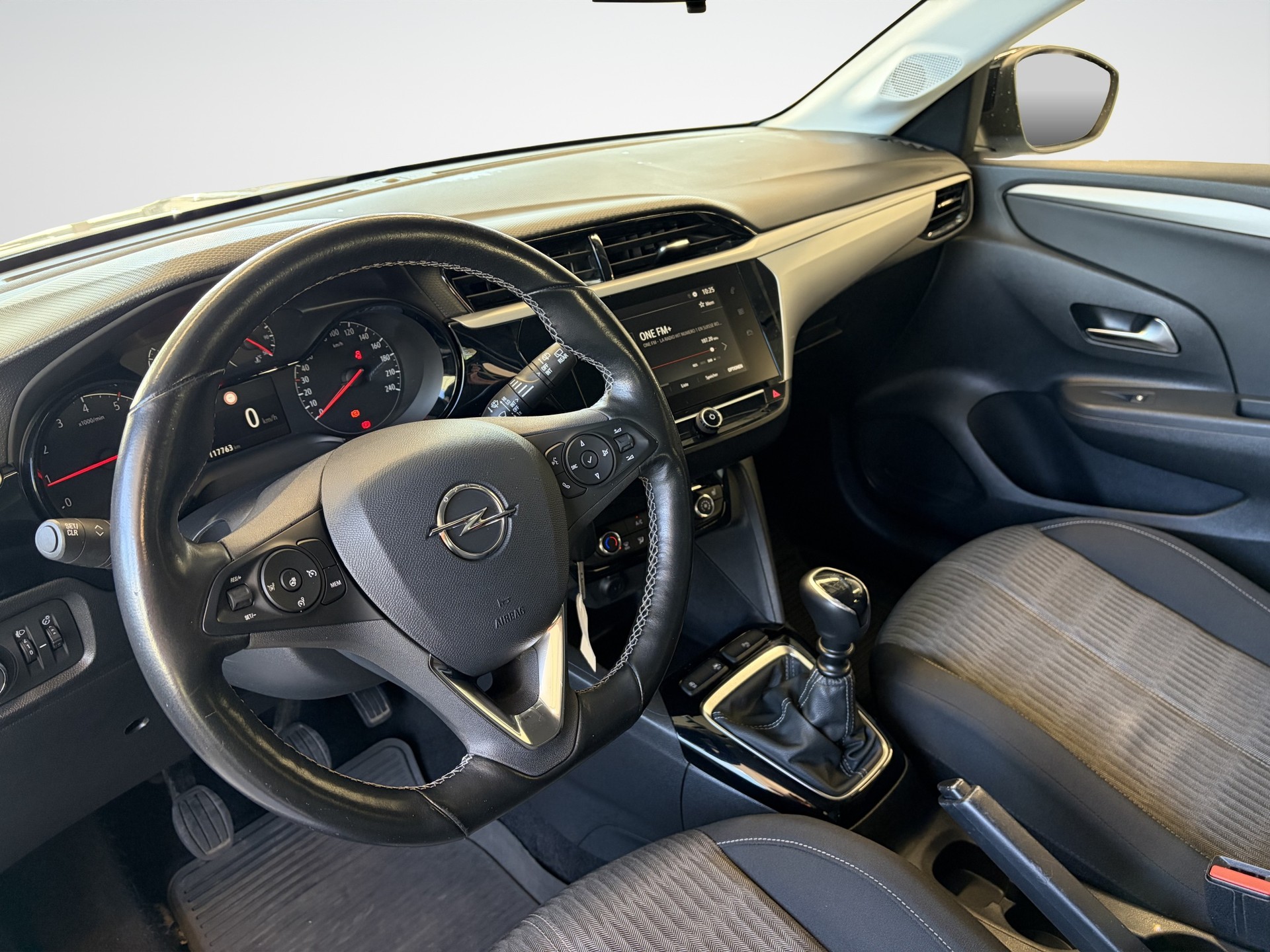 OPEL Corsa 1.2 TP Edition-image-8