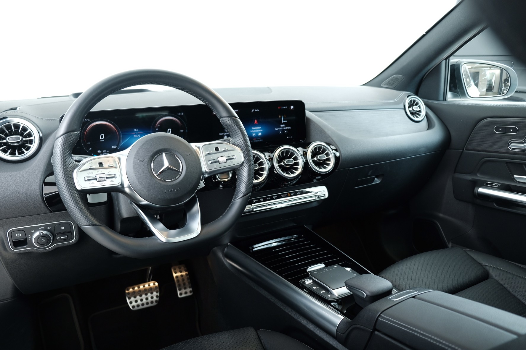 MERCEDES-BENZ EQA 350 AMG Line 4Matic-image-7