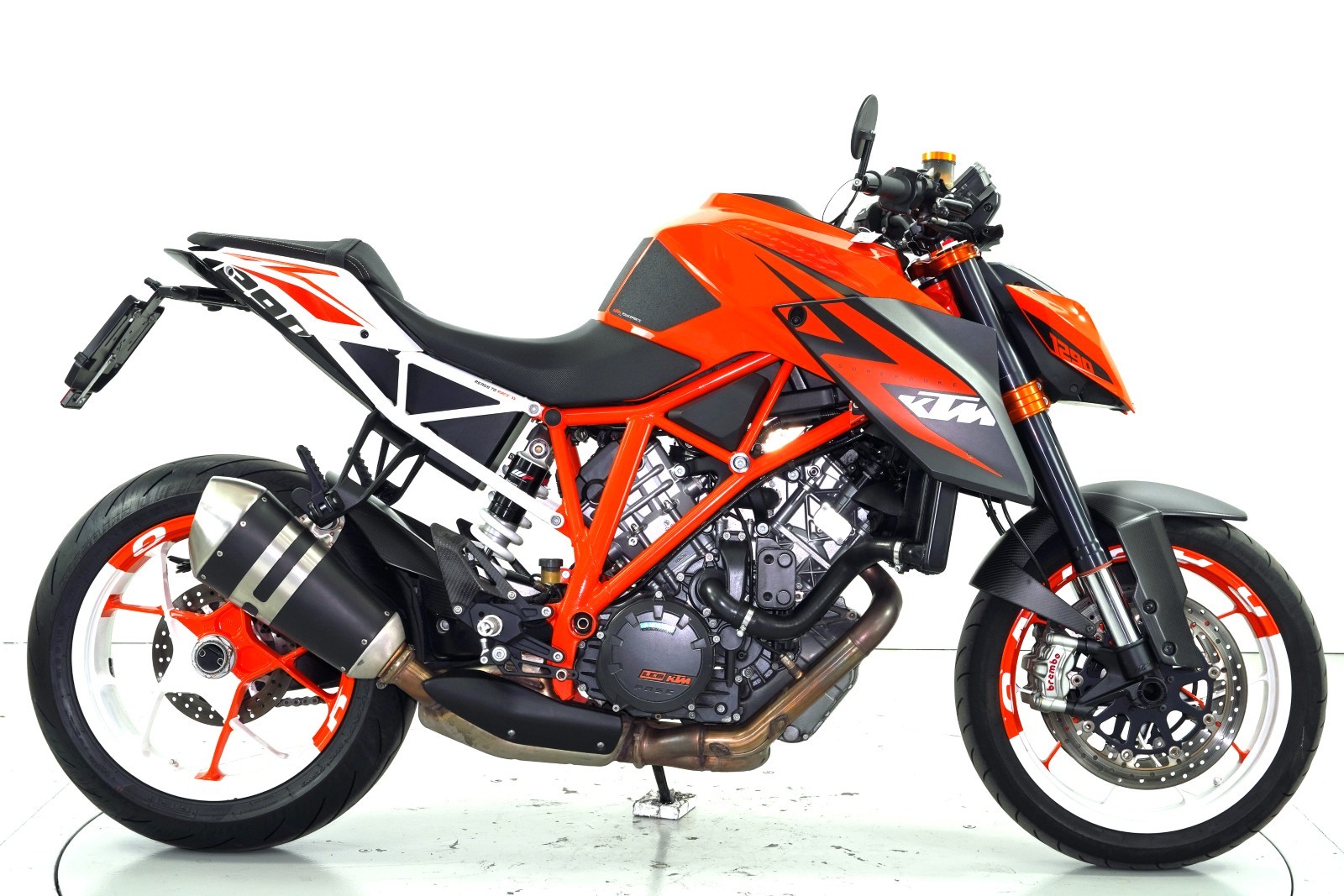 KTM 1290 Superduke ABS-showroom-element-3