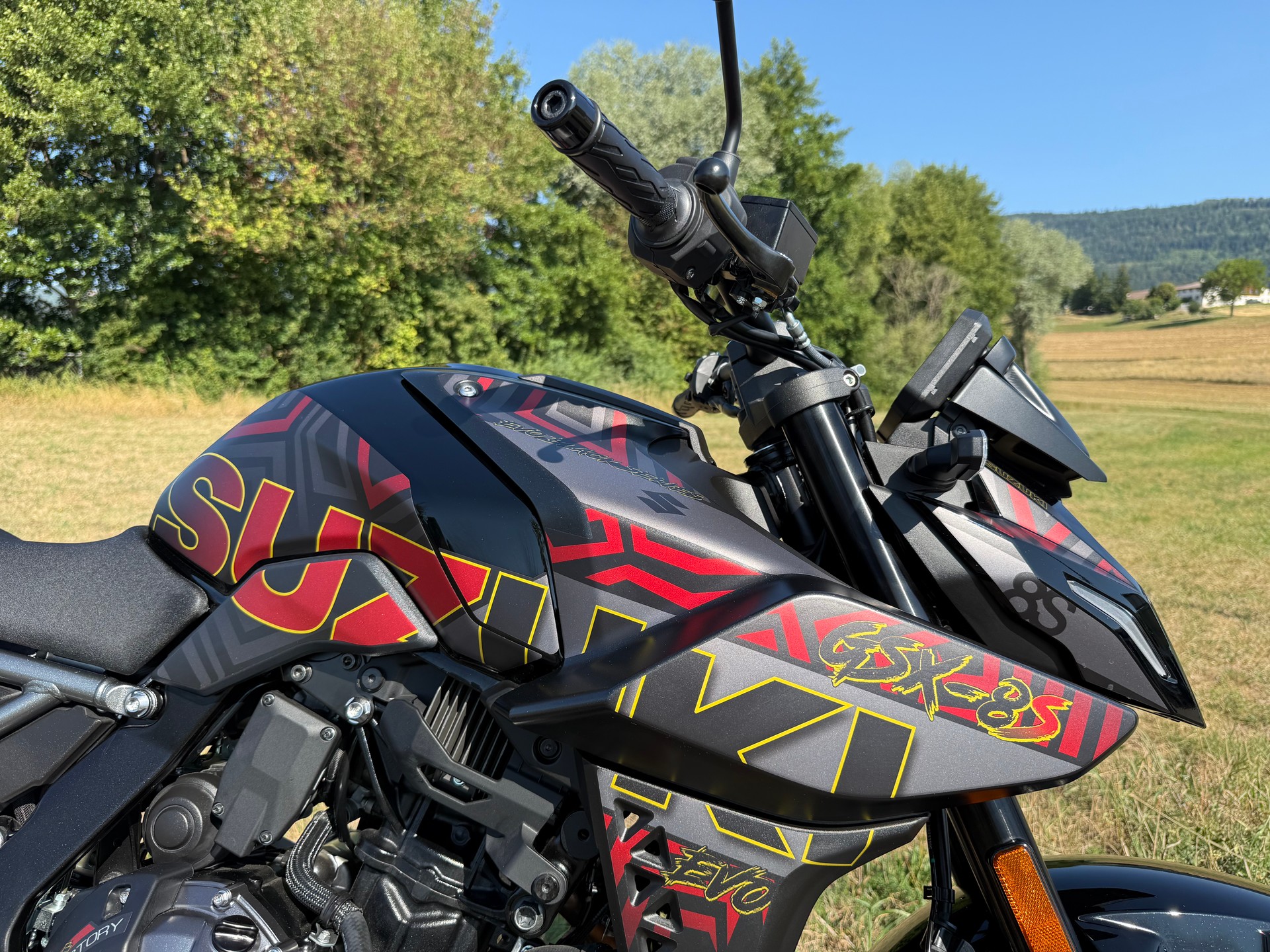SUZUKI GSX 8 S EVO-image-10