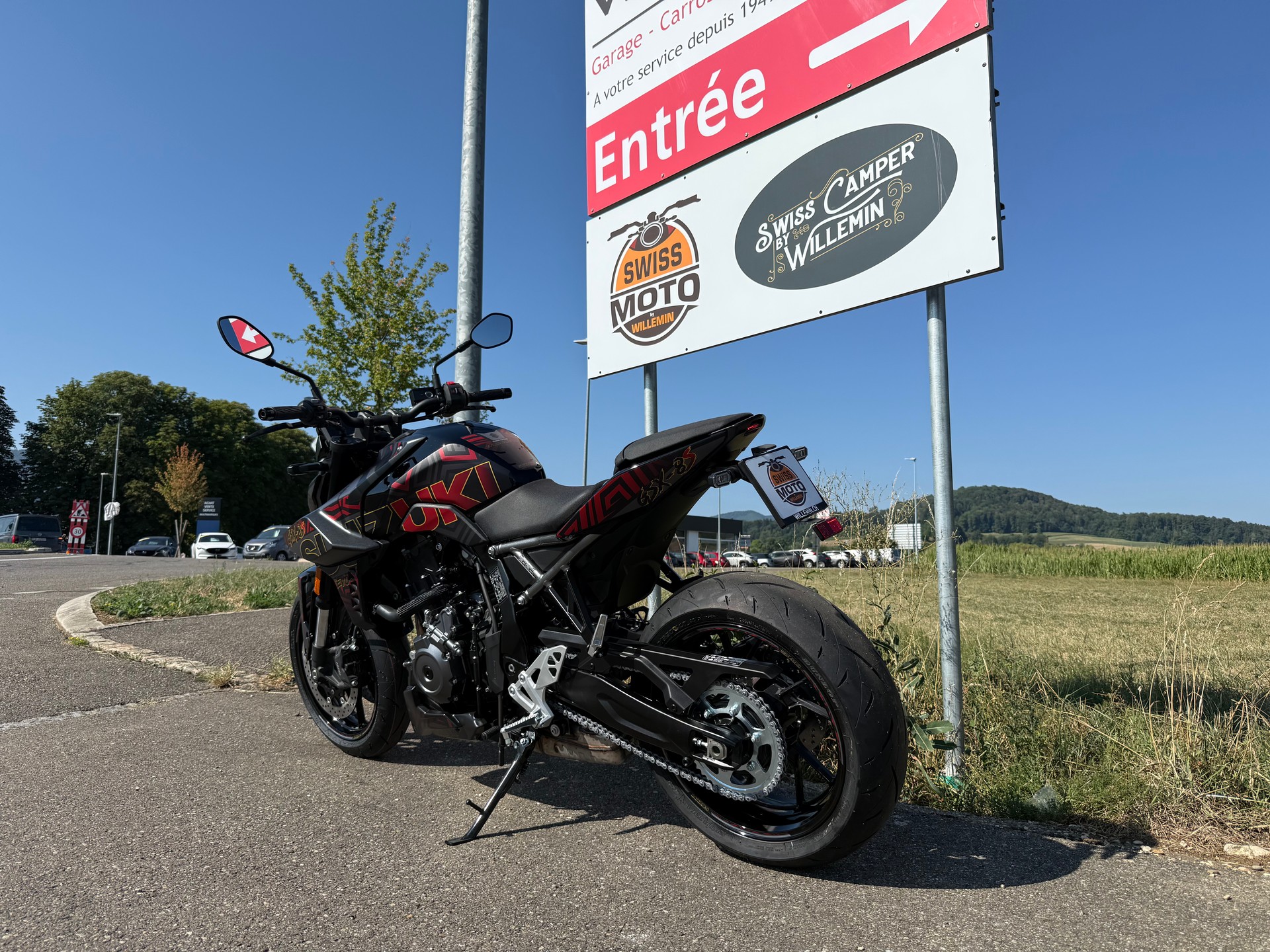SUZUKI GSX 8 S EVO-showroom-element-2