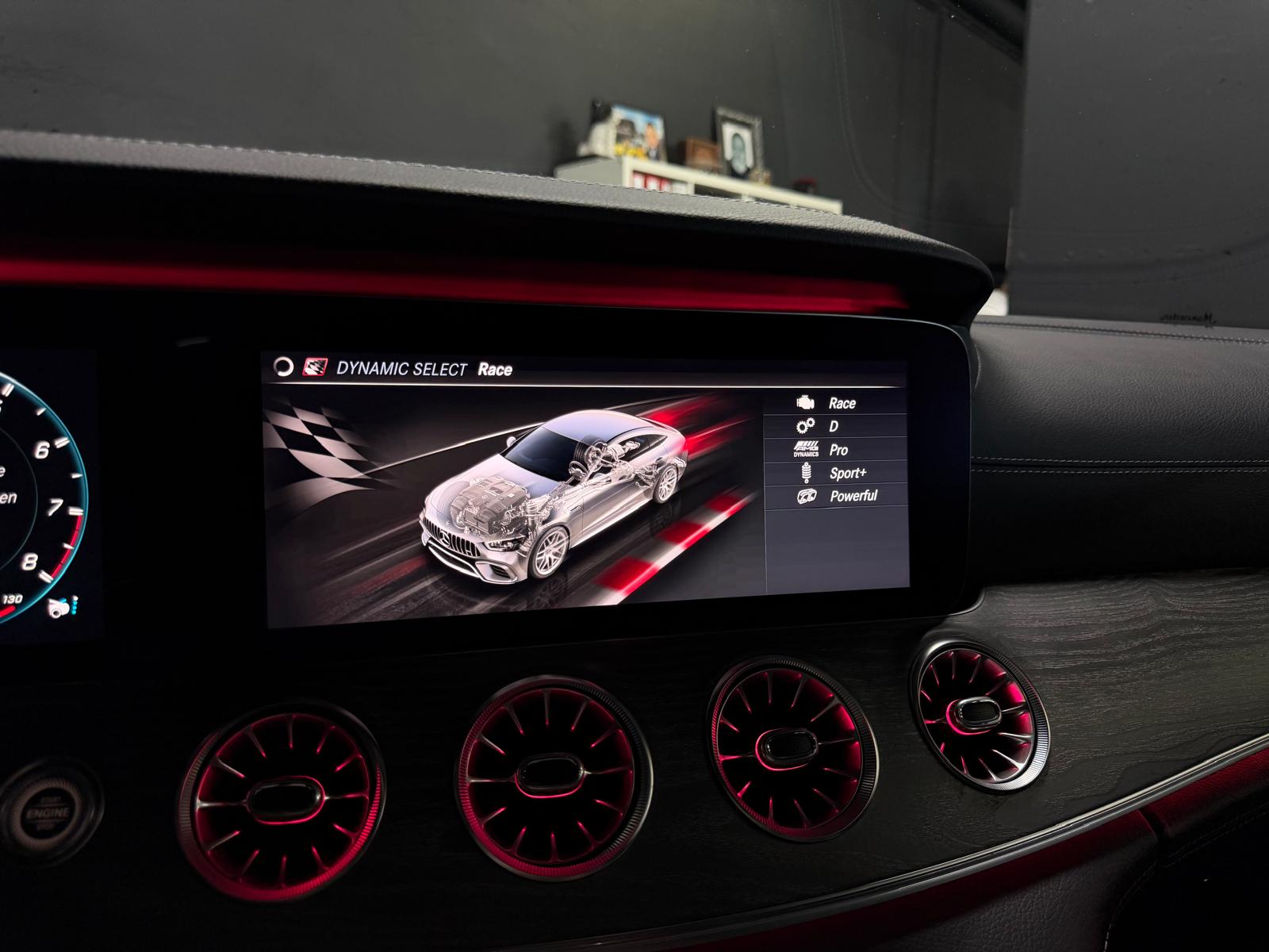 MERCEDES-BENZ AMG GT 4 63 S Limited All Black Performance 4Matic+ Speedshift MCT 2Jahre Garantie-image-18