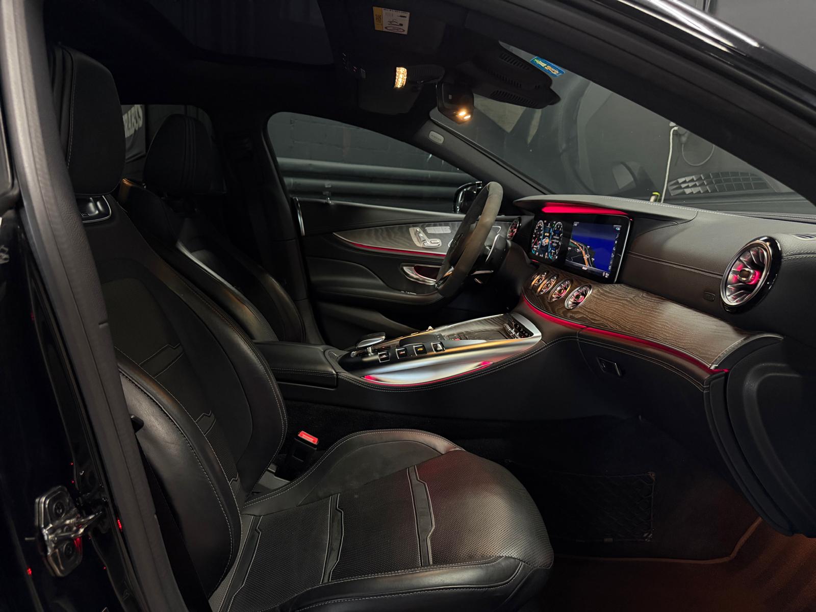 MERCEDES-BENZ AMG GT 4 63 S Limited All Black Performance 4Matic+ Speedshift MCT 2Jahre Garantie-image-12