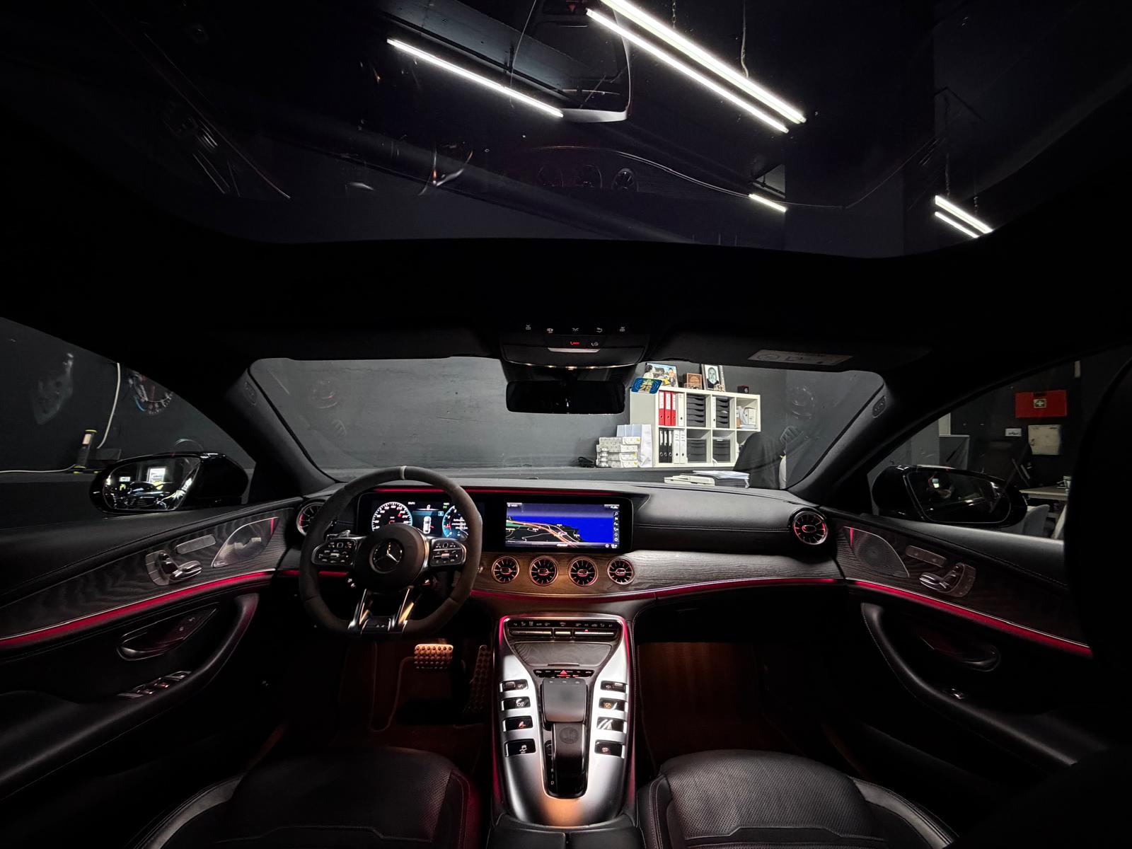 MERCEDES-BENZ AMG GT 4 63 S Limited All Black Performance 4Matic+ Speedshift MCT 2Jahre Garantie-image-11
