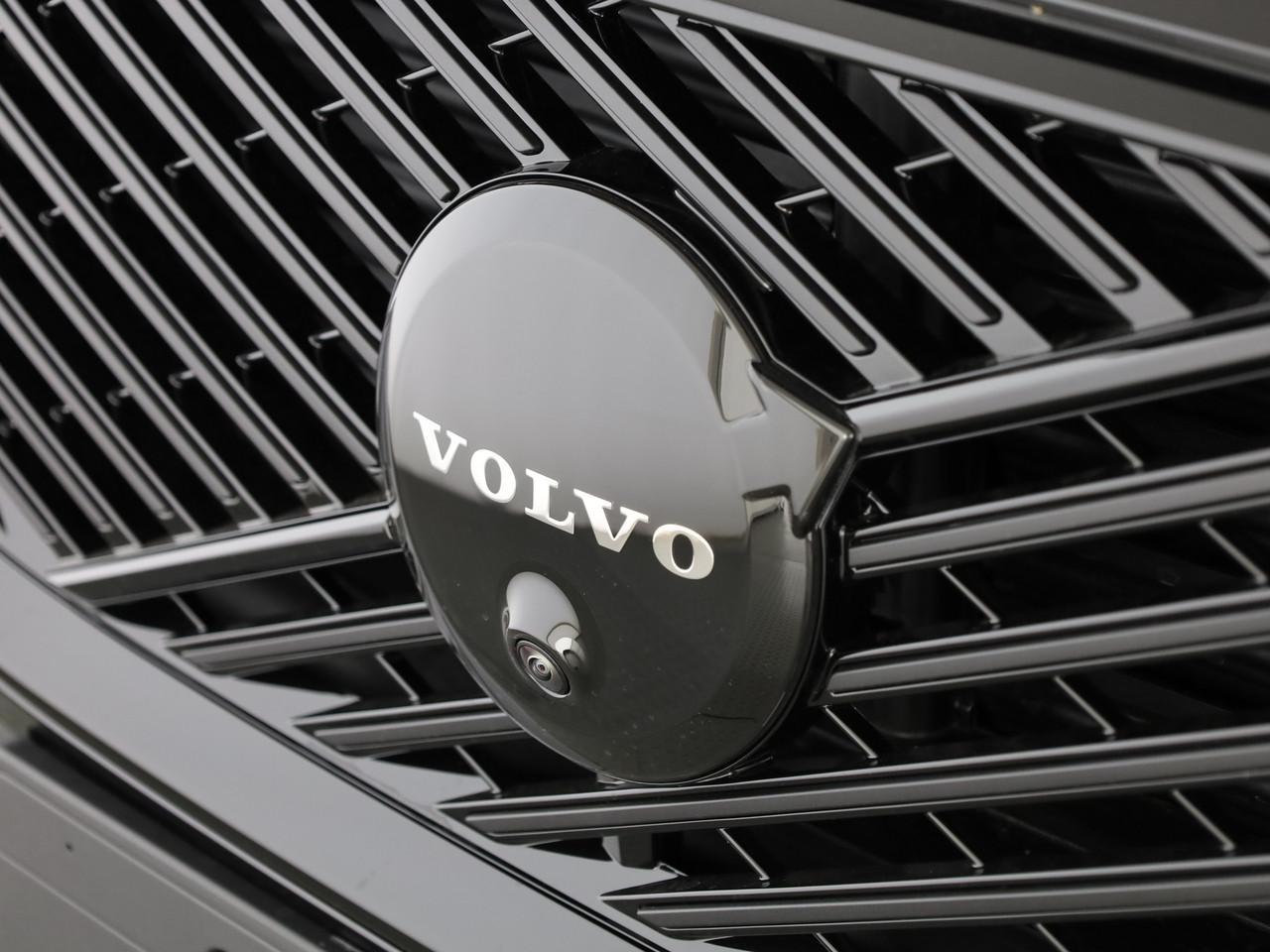 VOLVO XC60 2.0 T8 TE Black Edition eAWD-image-15