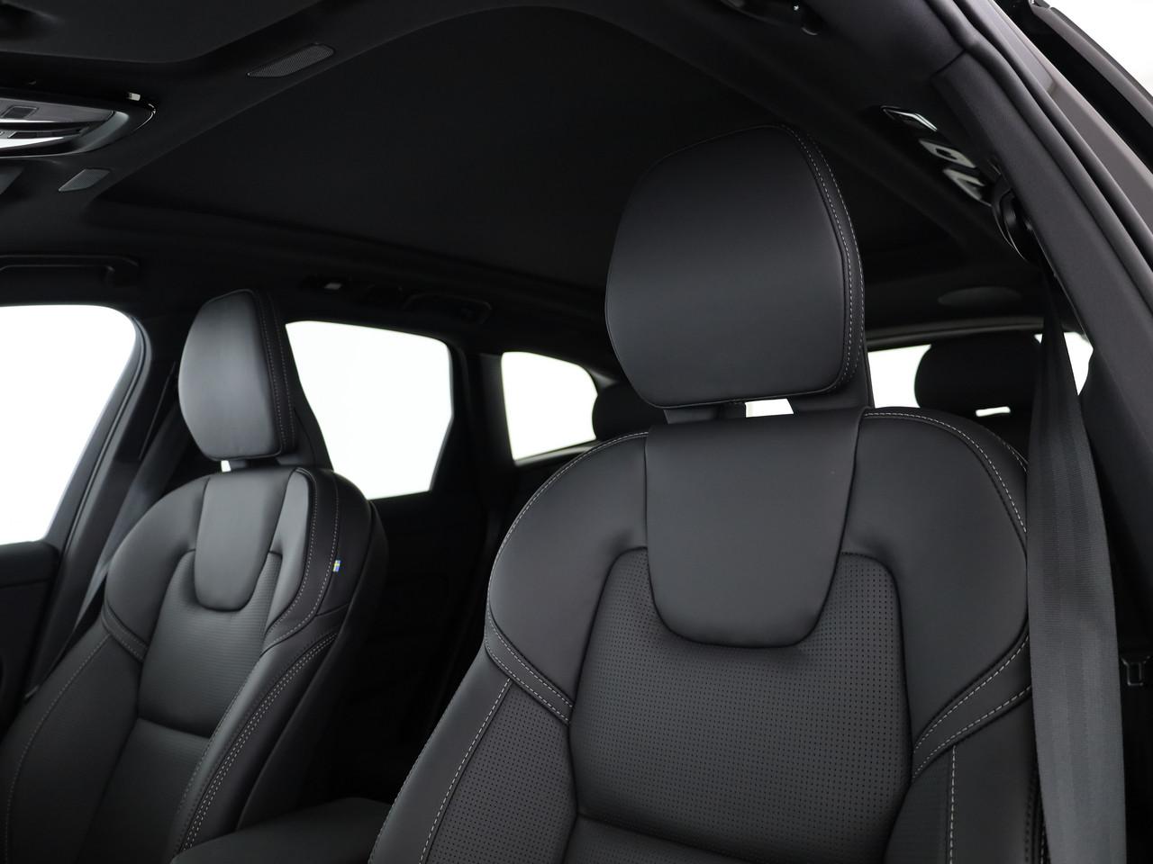 VOLVO XC60 2.0 T8 TE Black Edition eAWD-image-10
