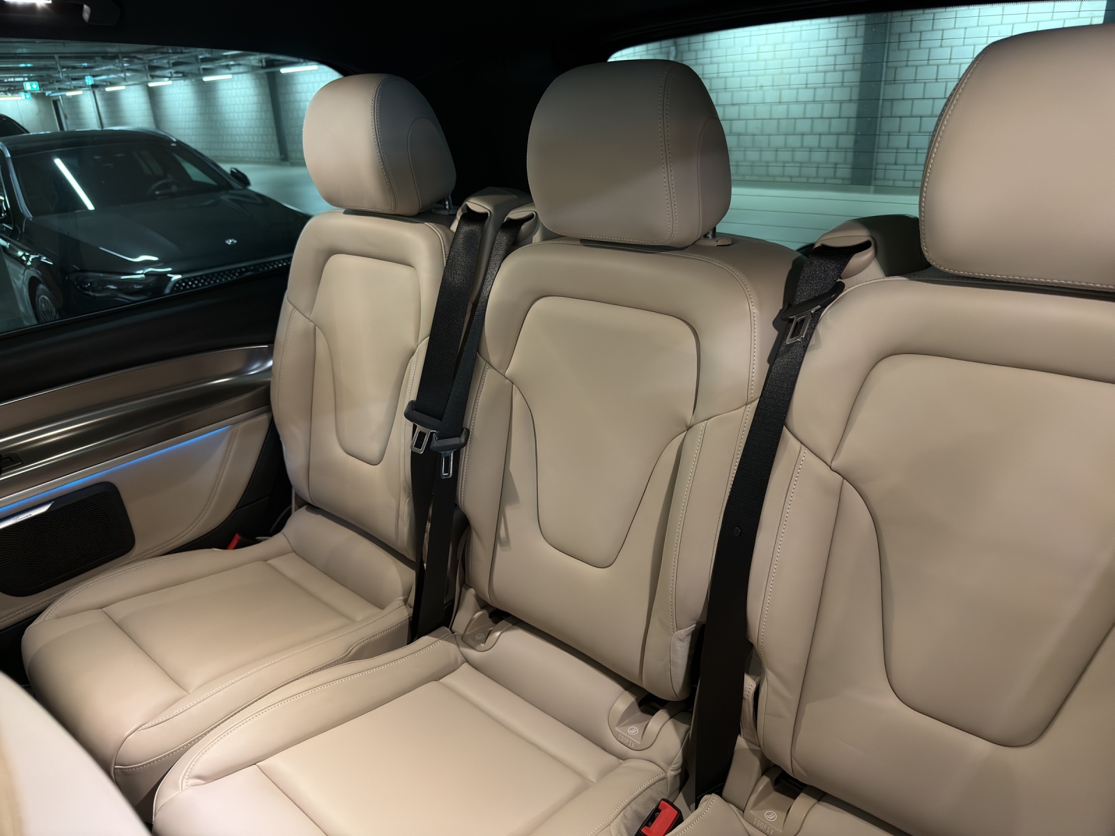 MERCEDES-BENZ V 300 d lang Exclusive 4Matic 9G-Tronic-image-19