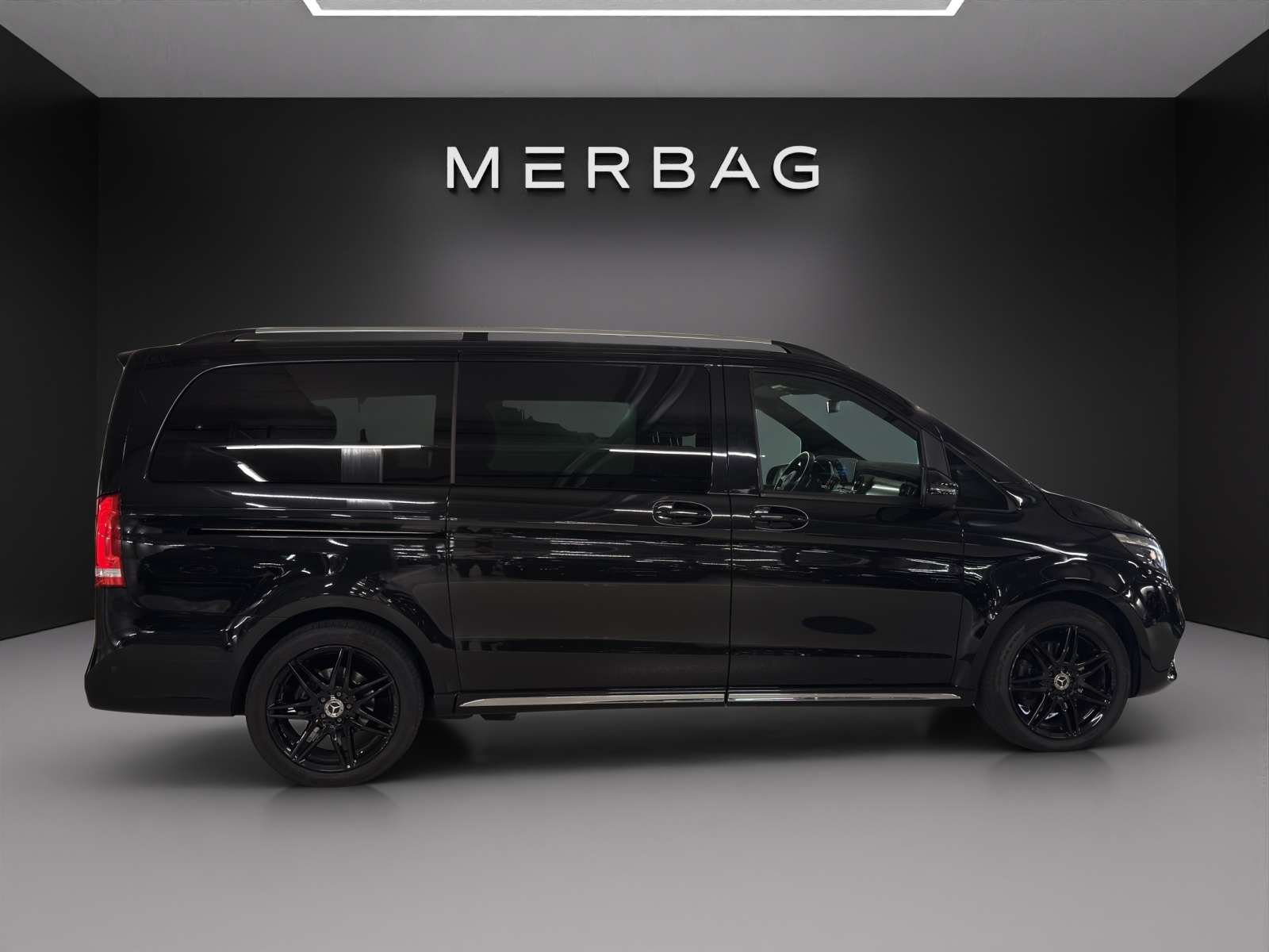 MERCEDES-BENZ V 300 d lang Exclusive 4Matic 9G-Tronic-image-4