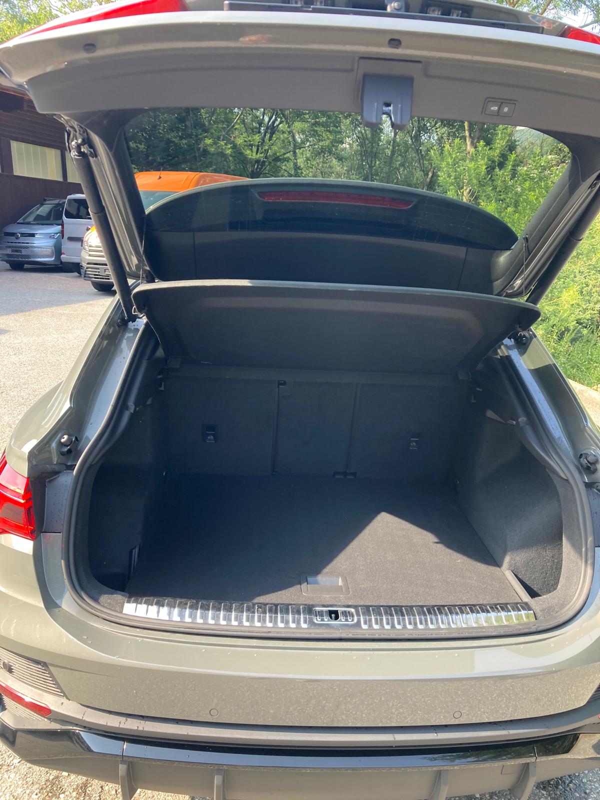 AUDI Q3 Sportback 35 TFSI S line Attraction S-tronic-image-14